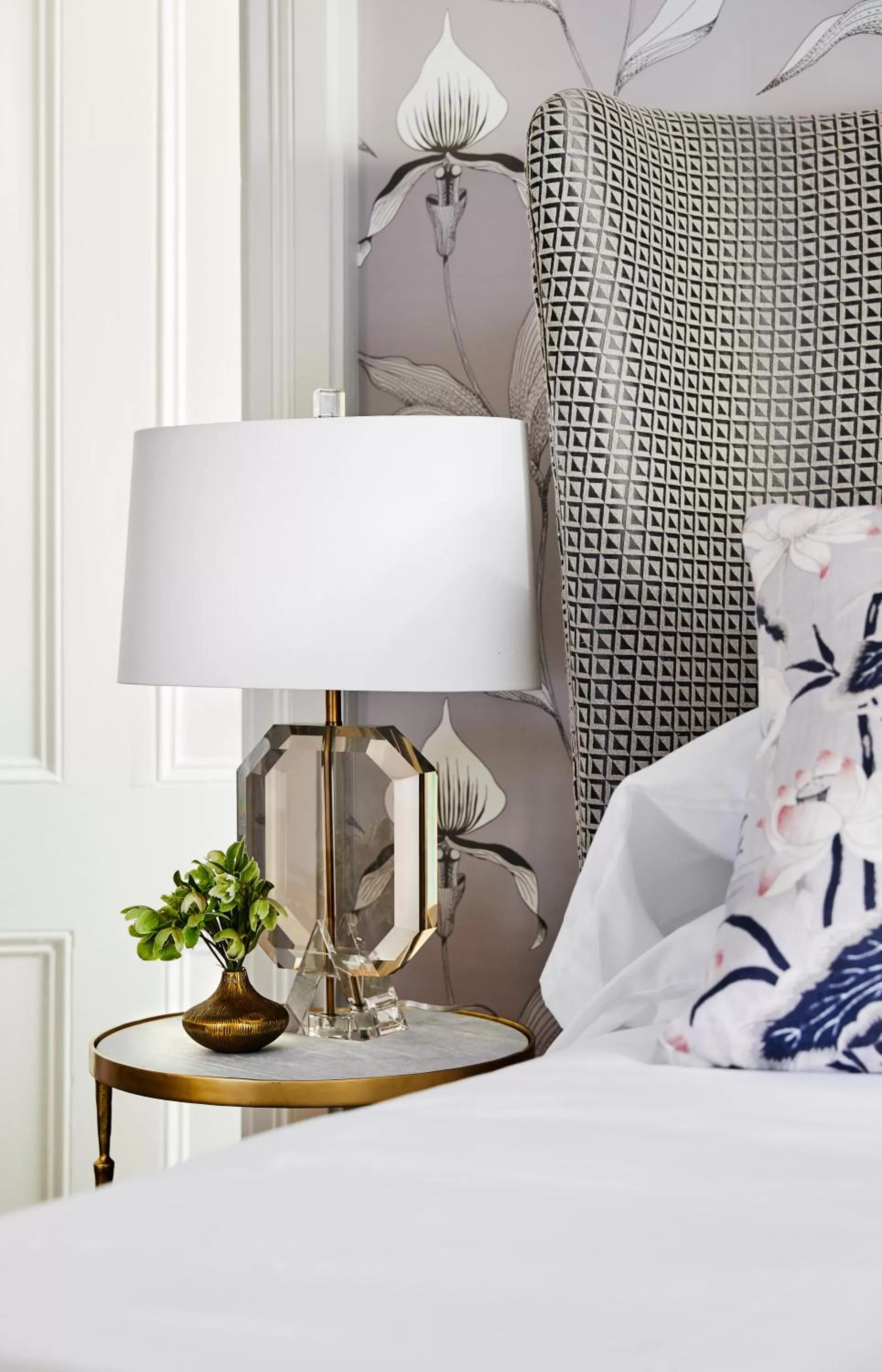 Bed in The Cliffside Inn