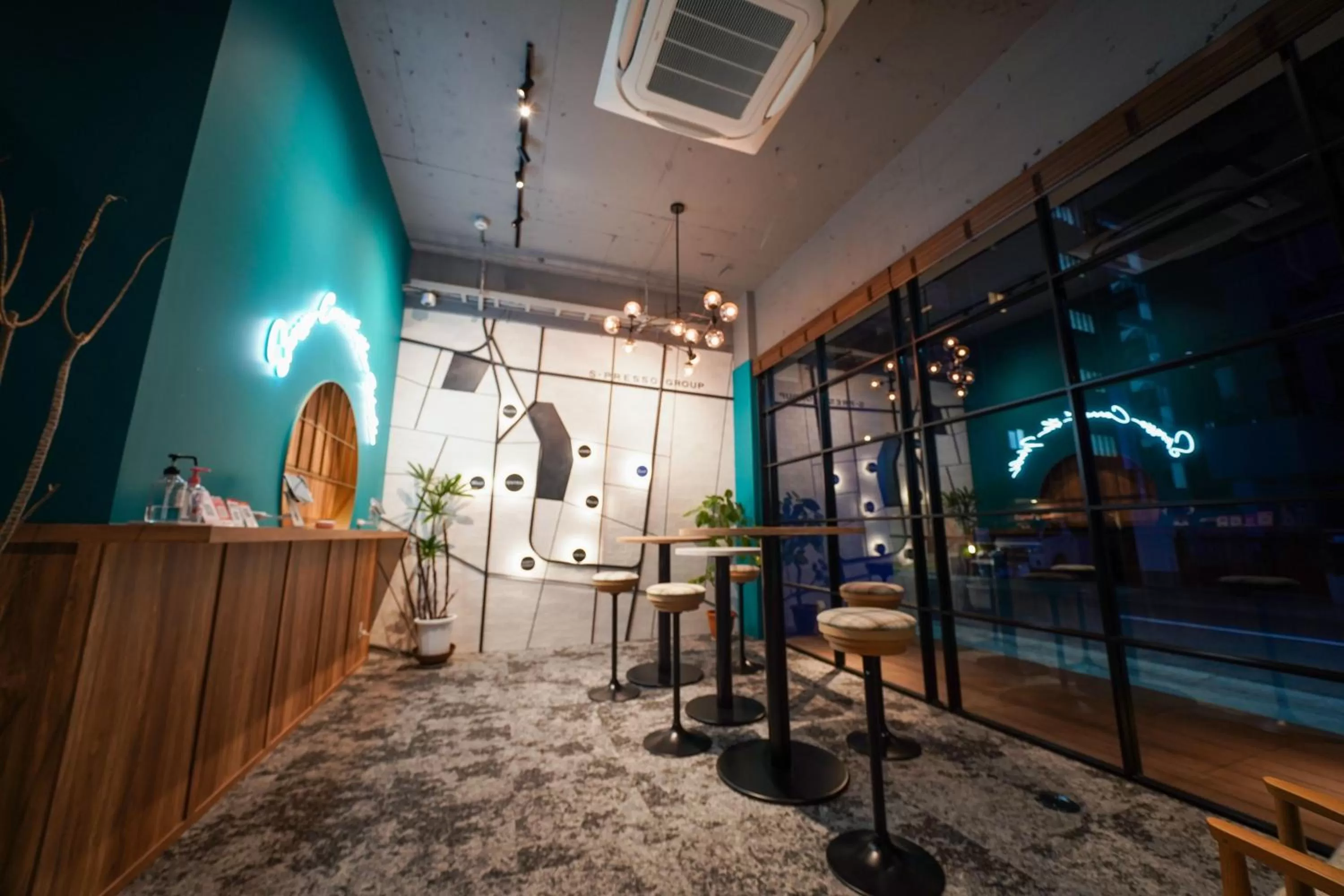 Lobby or reception in Hotel S-Presso East