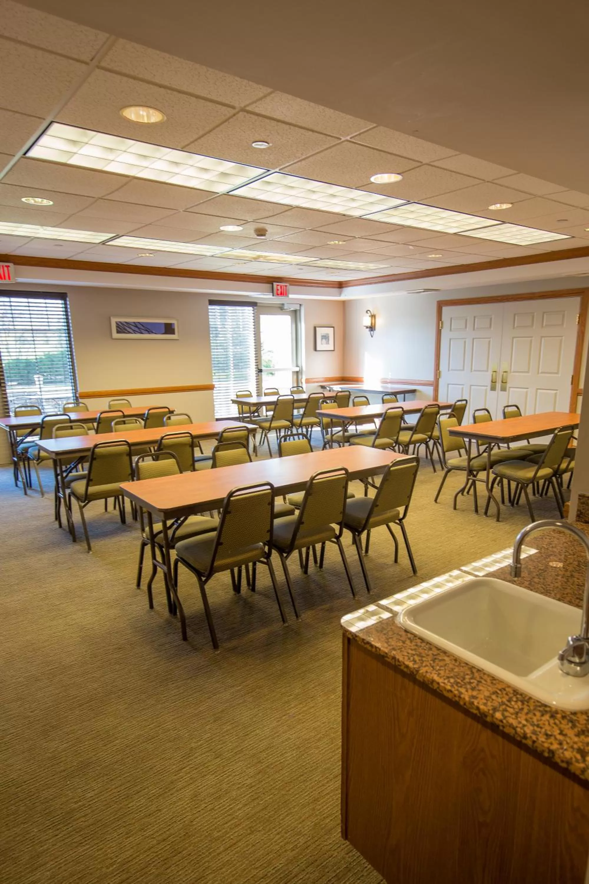 Country Inn & Suites by Radisson, Portage, IN