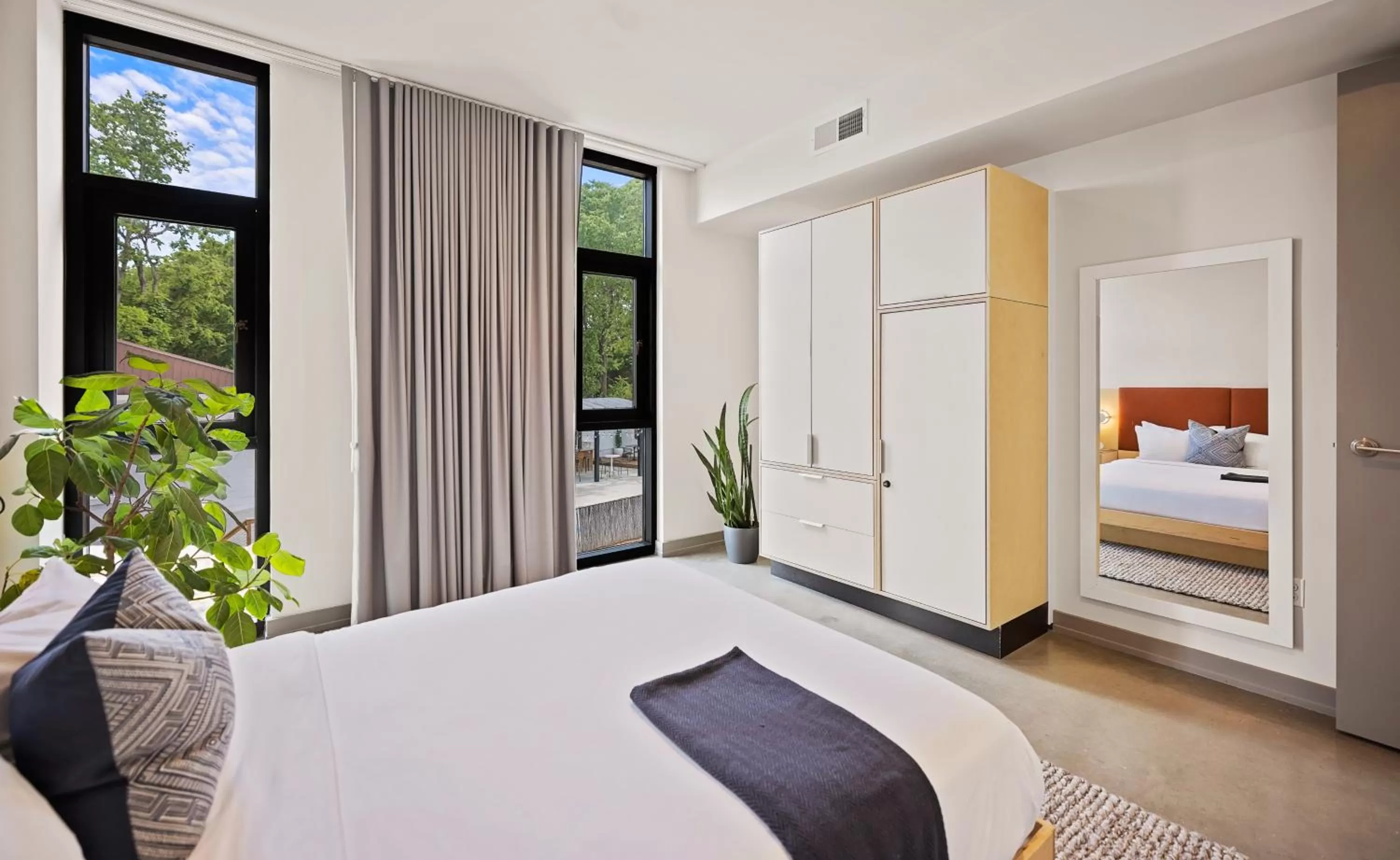 Bedroom, Bed in Placemakr Wedgewood-Houston - South Nashville