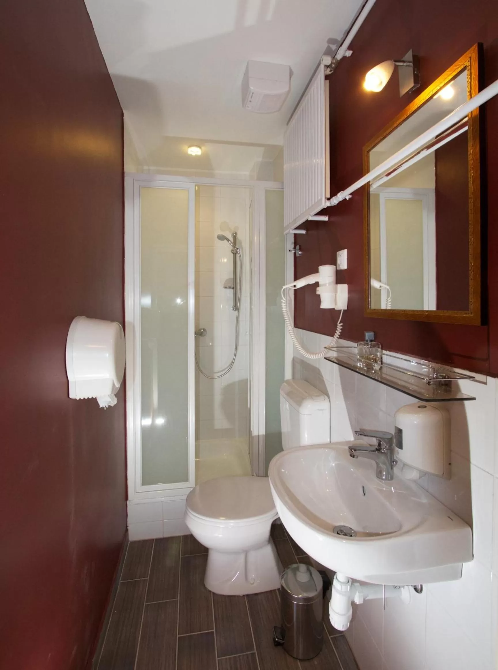 Bathroom in Teátrum Boutique Hotel