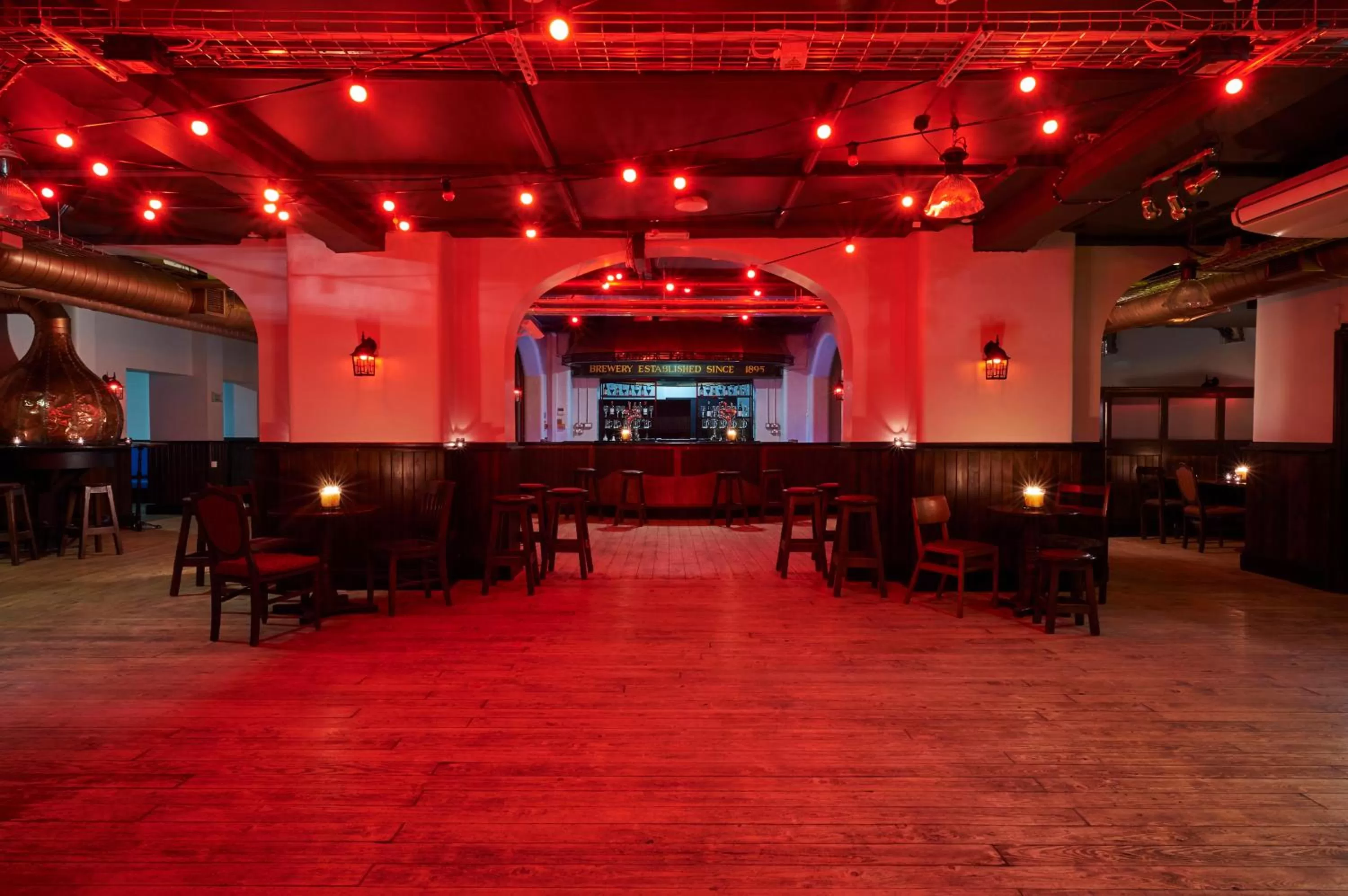 Lounge or bar in Kimpton Clocktower by IHG