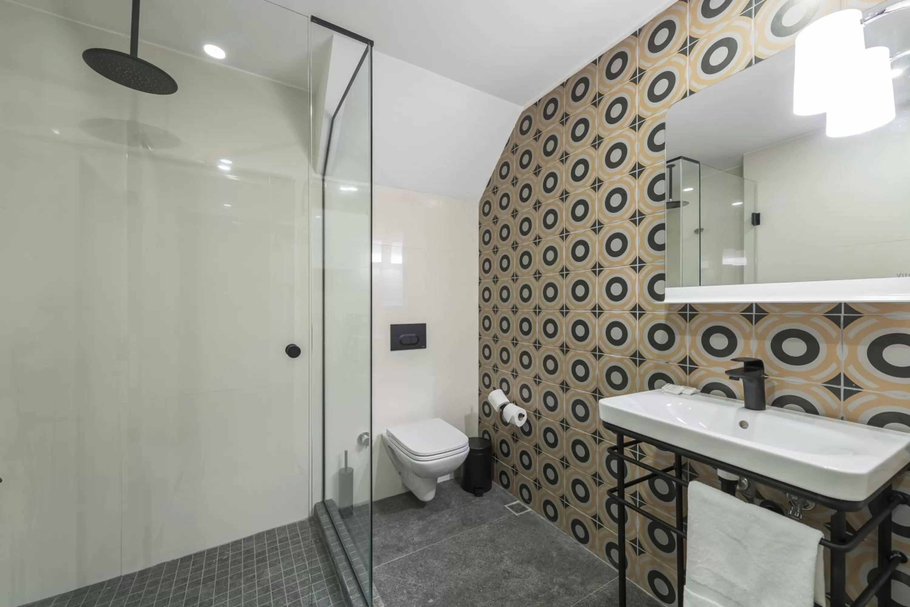 Shower in Fitas Oda Beyoğlu