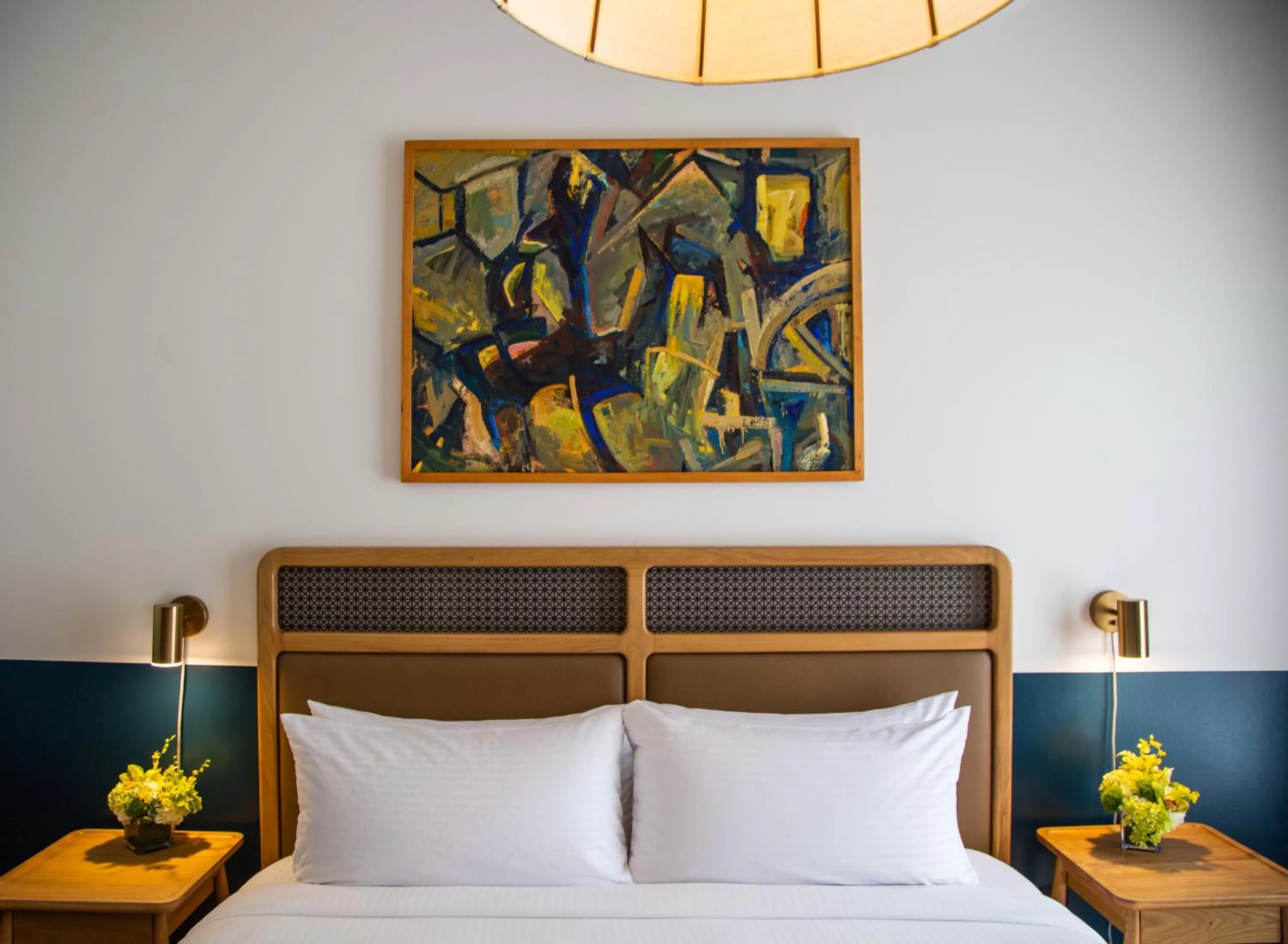 Bed in Hotel Theo New Orleans, Tapestry Collection by Hilton