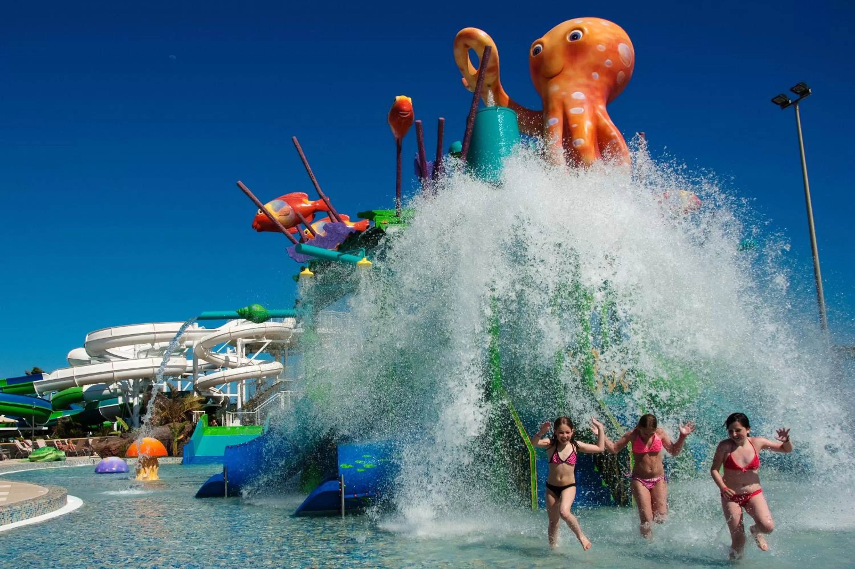 Aqua park in Relaxia Lanzasur Club - Aqualava Water Park