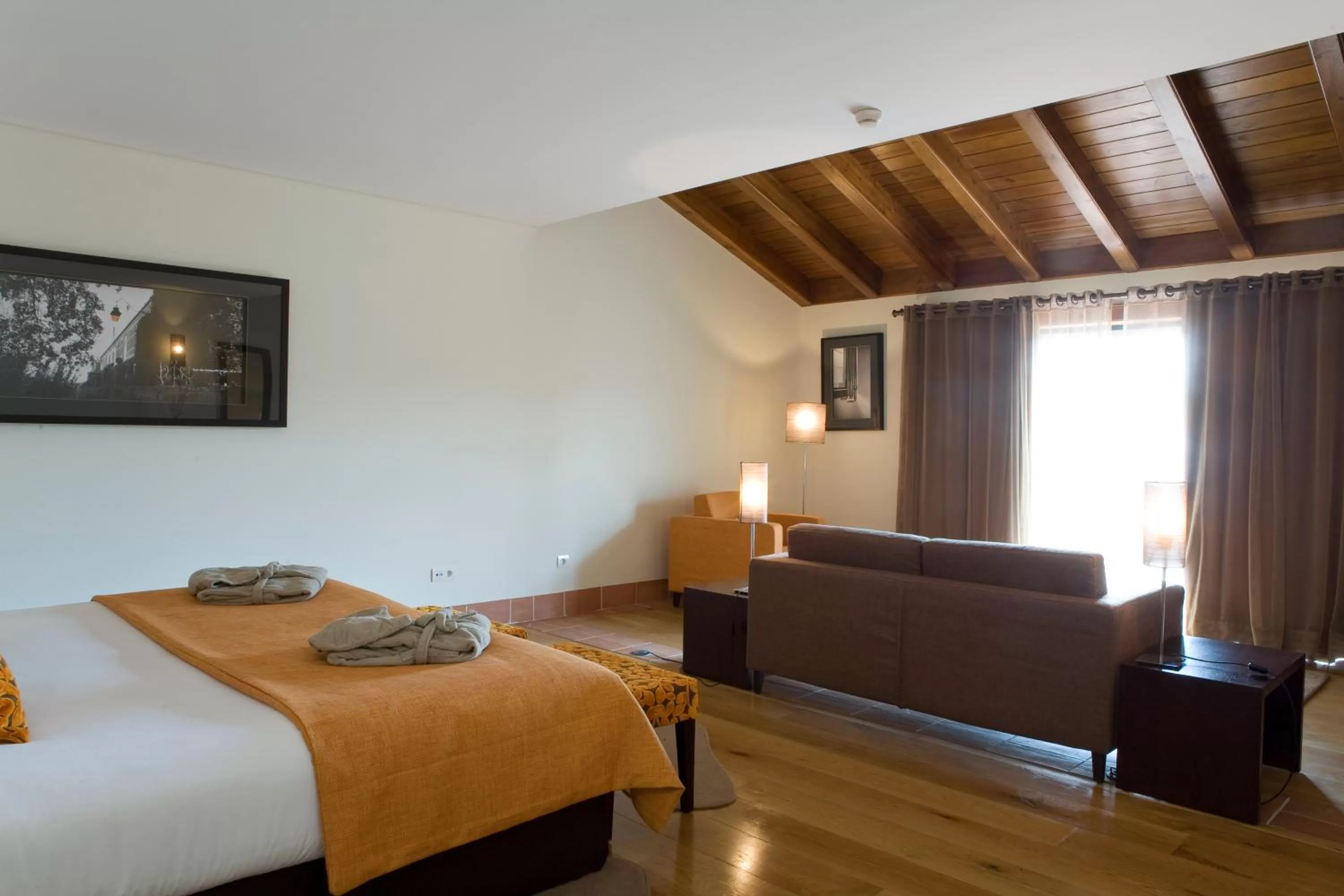 Bed in Hotel Lusitano