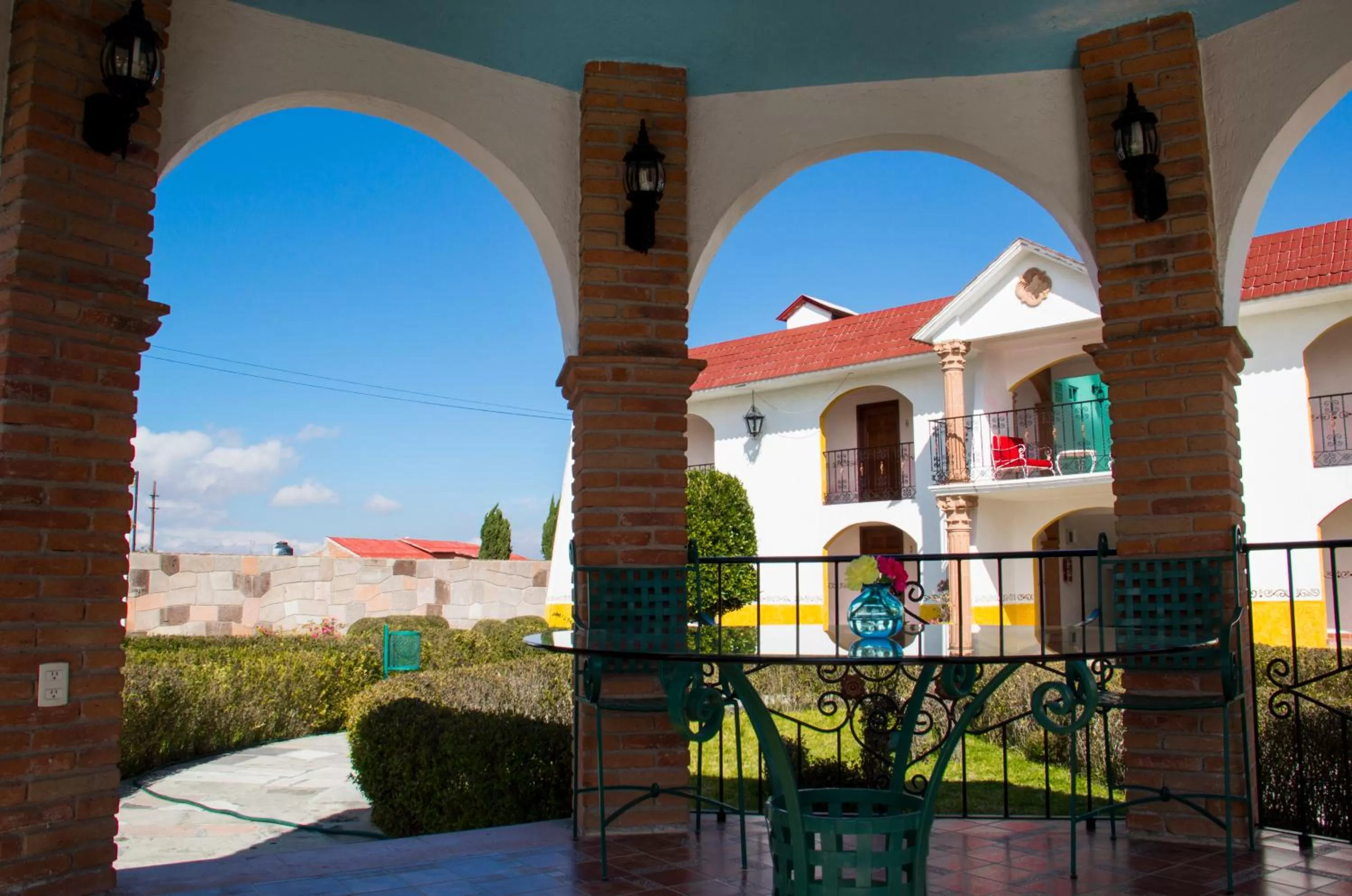 Patio in Hotel Santa Barbara