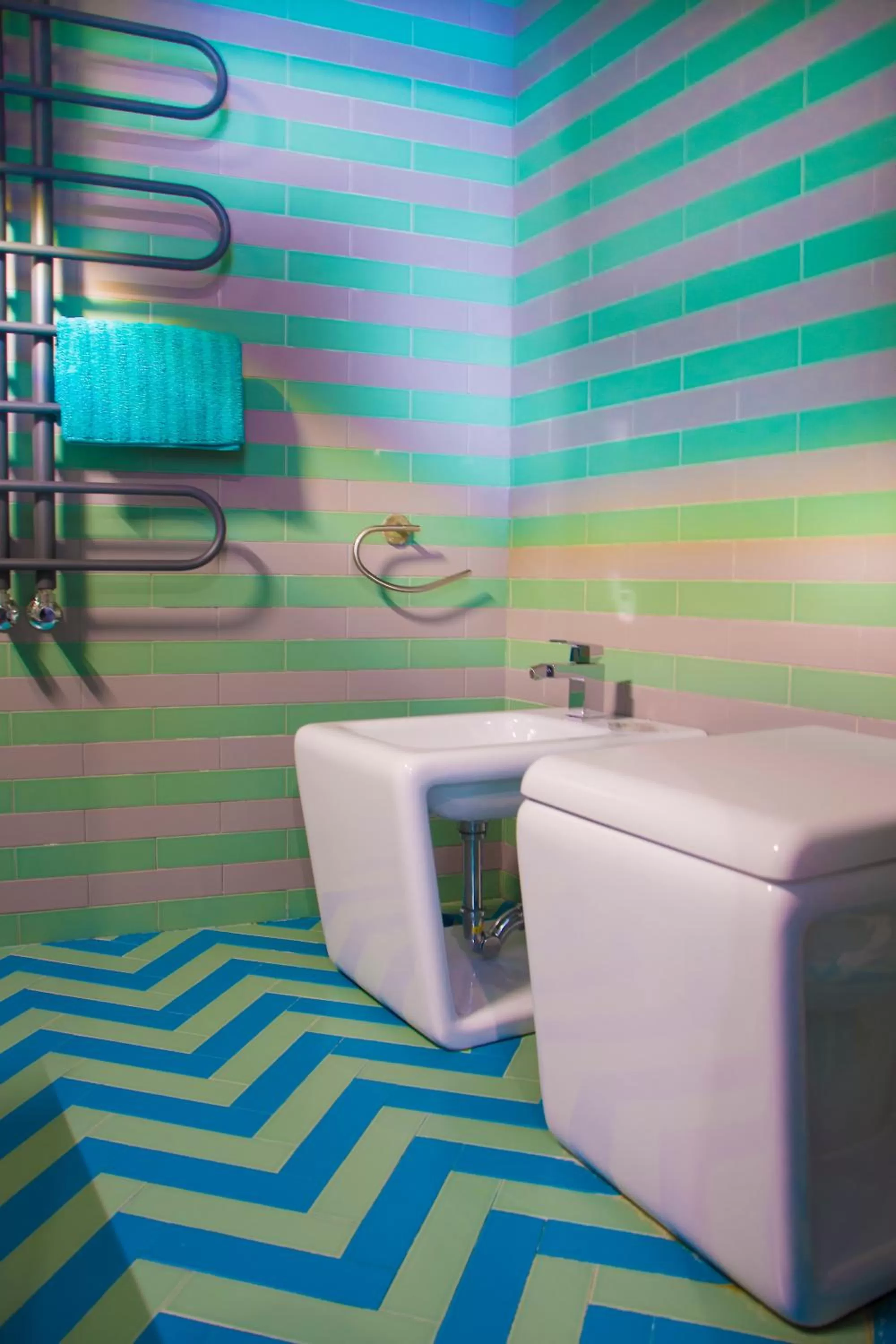 Bathroom in Alma Megaris