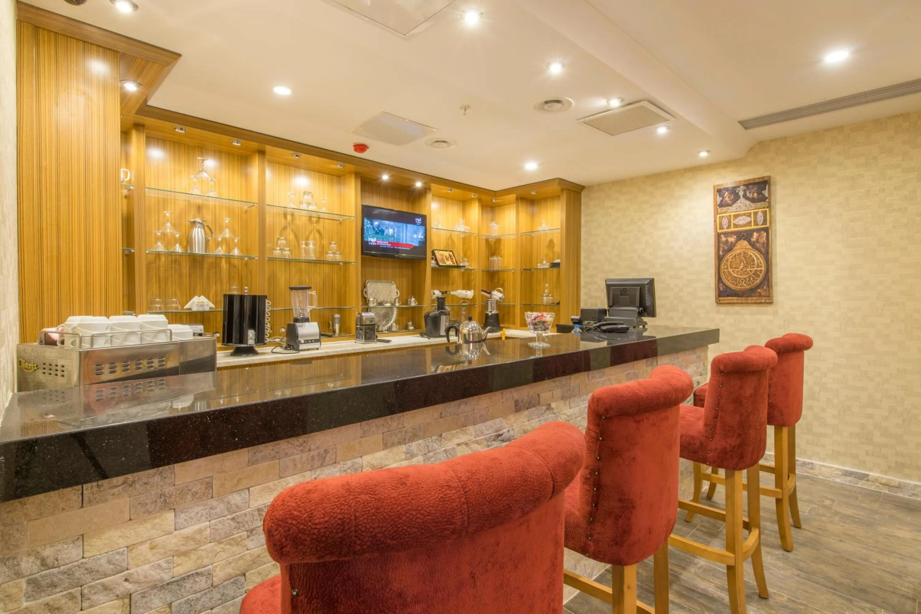 Lounge or bar in MidMar Deluxe Hotel