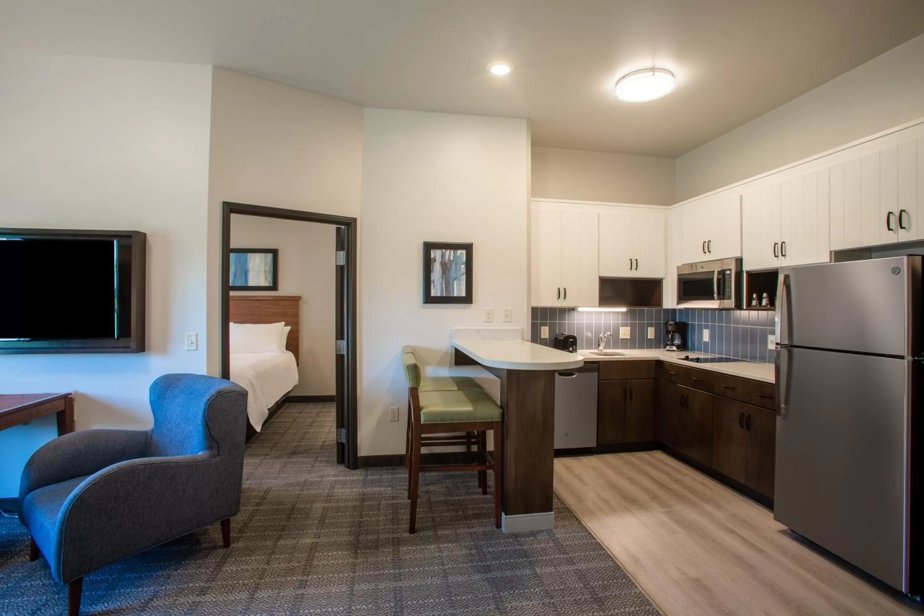 Bedroom in Staybridge Suites - Sioux Falls Southwest by IHG