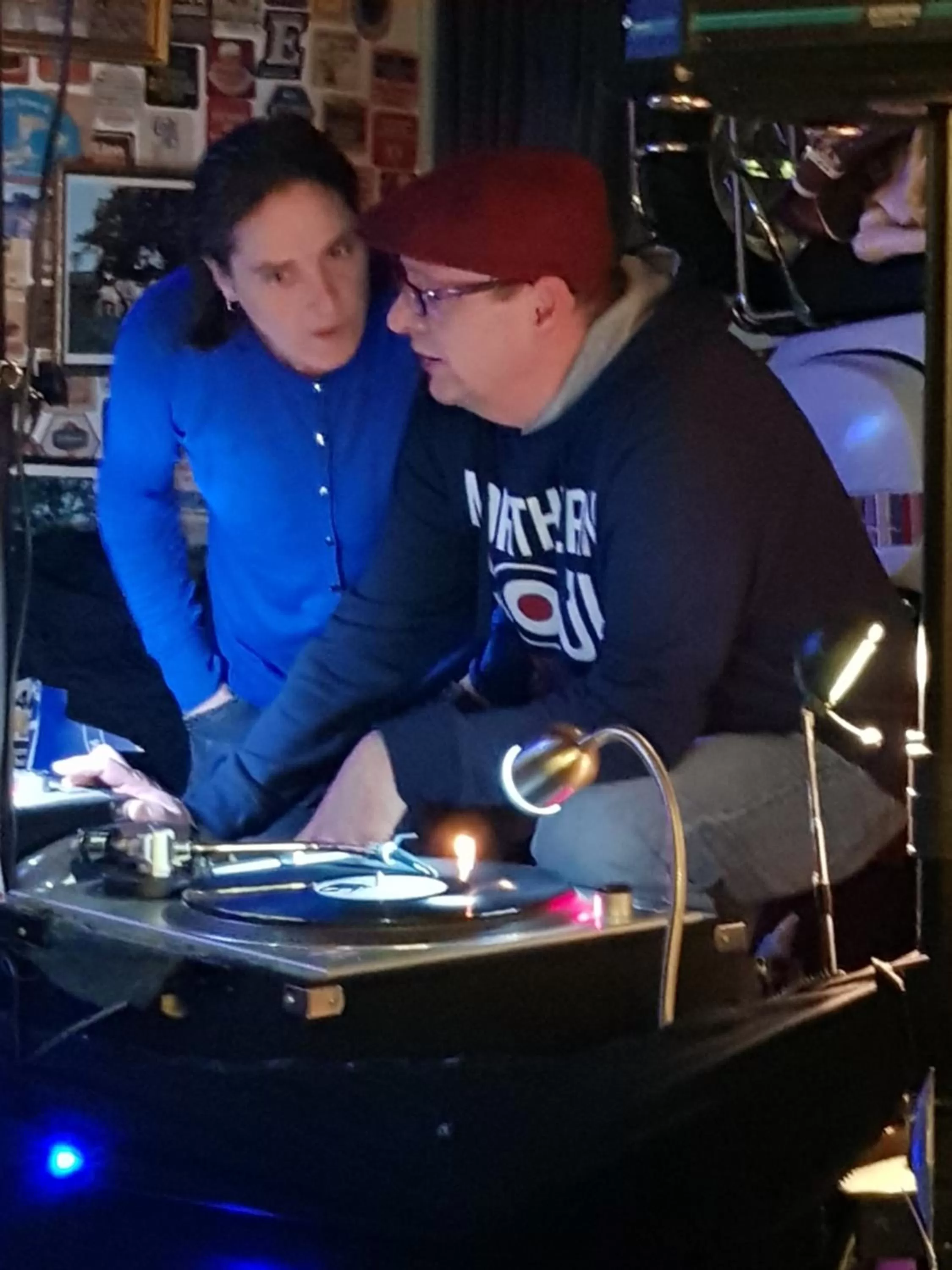 the jackdaw pub SELF CATERING STATIC CARAVAN free breakfast supplied