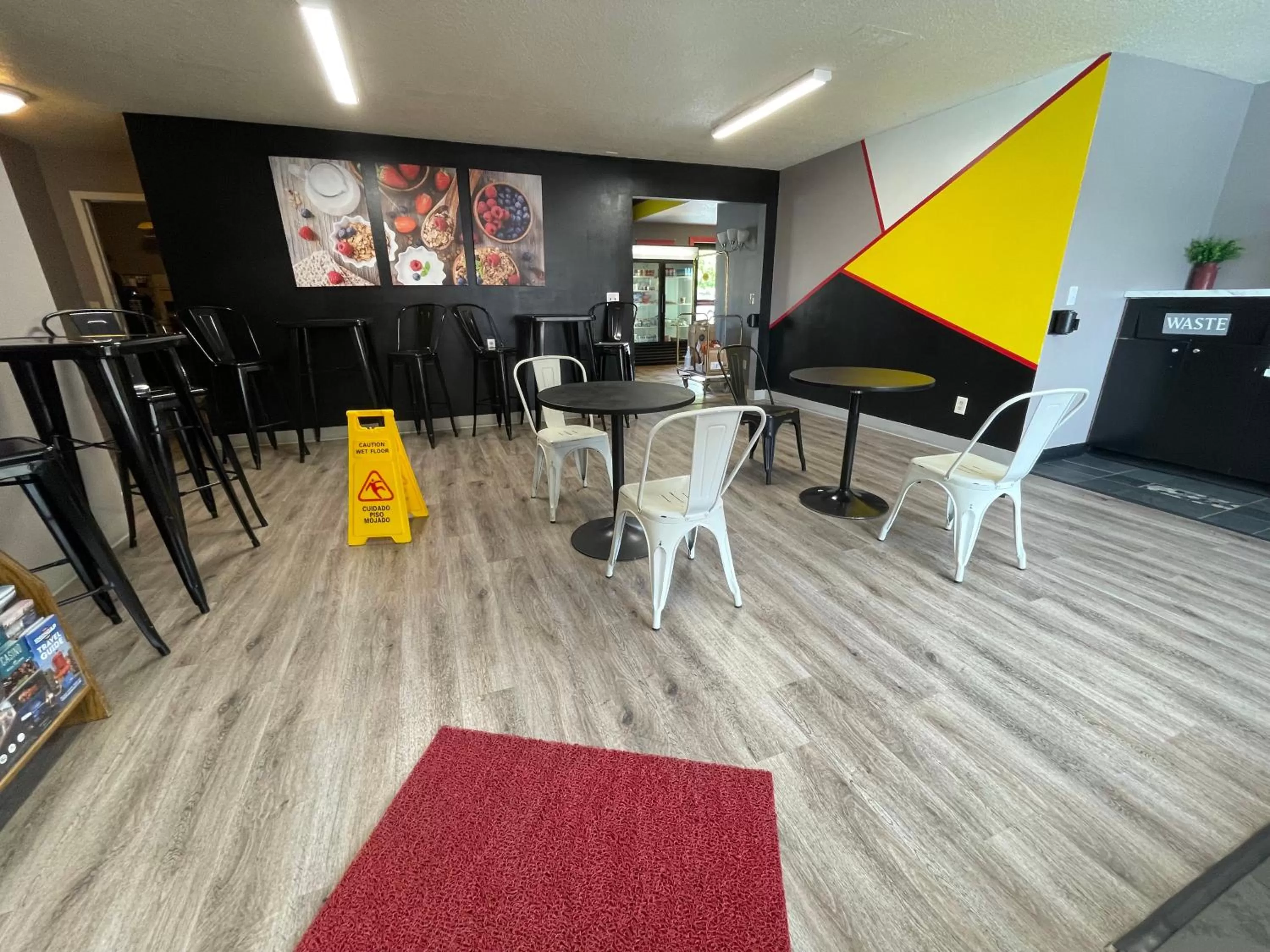 Breakfast in Sunnyside Inn and Suites