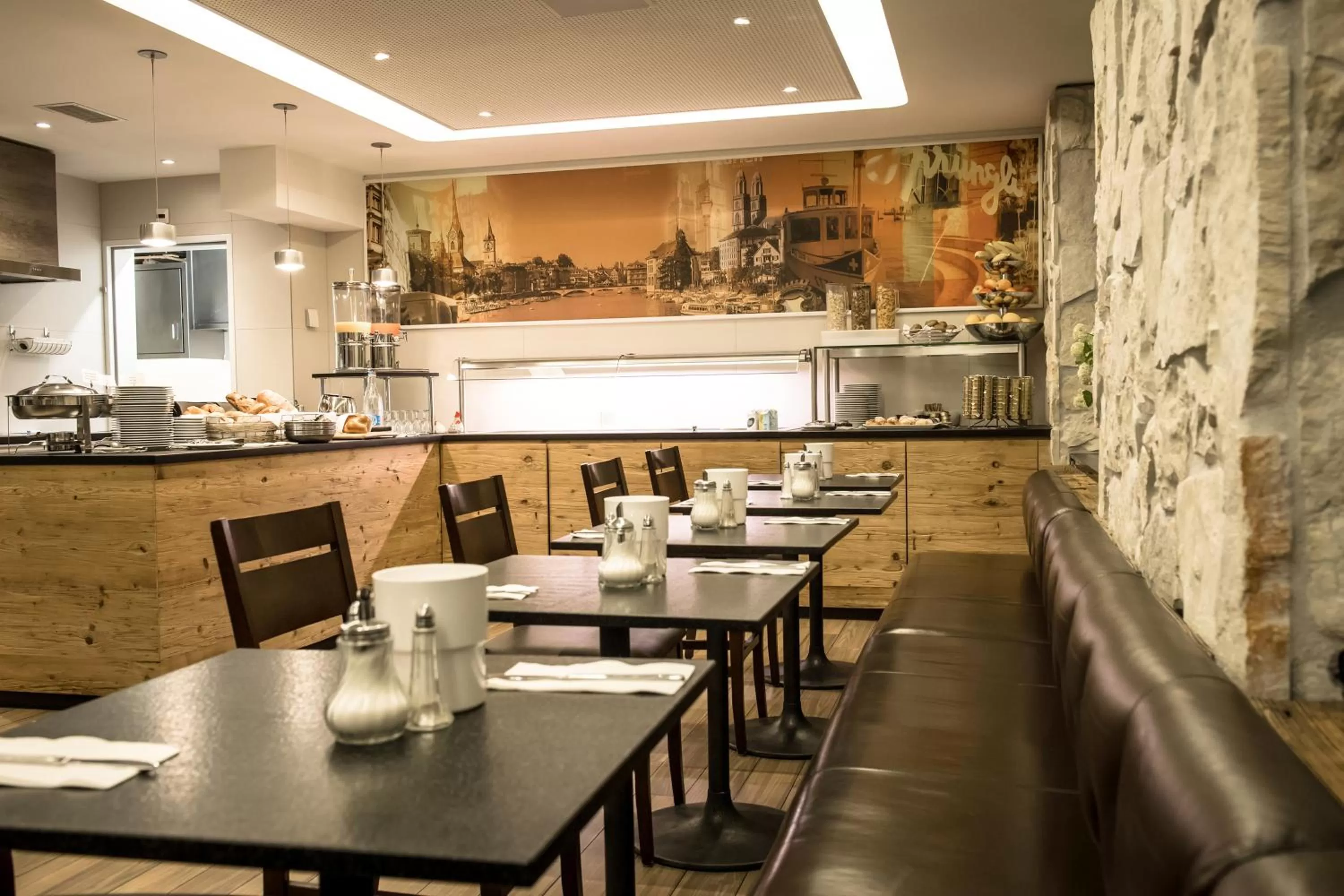 Dining area in Hotel Alexander Zurich Old Town