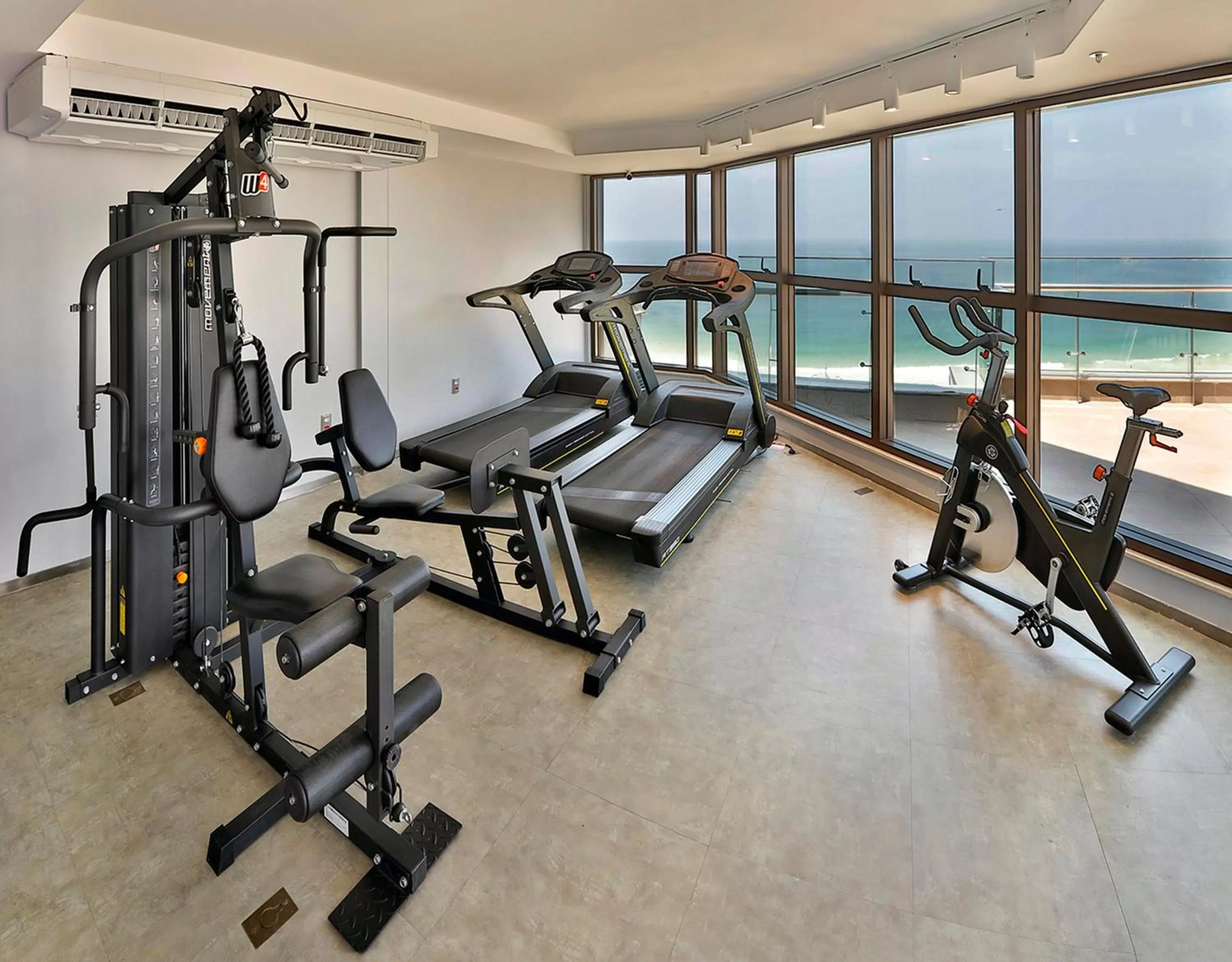 Fitness centre/facilities in Arena Leme Hotel