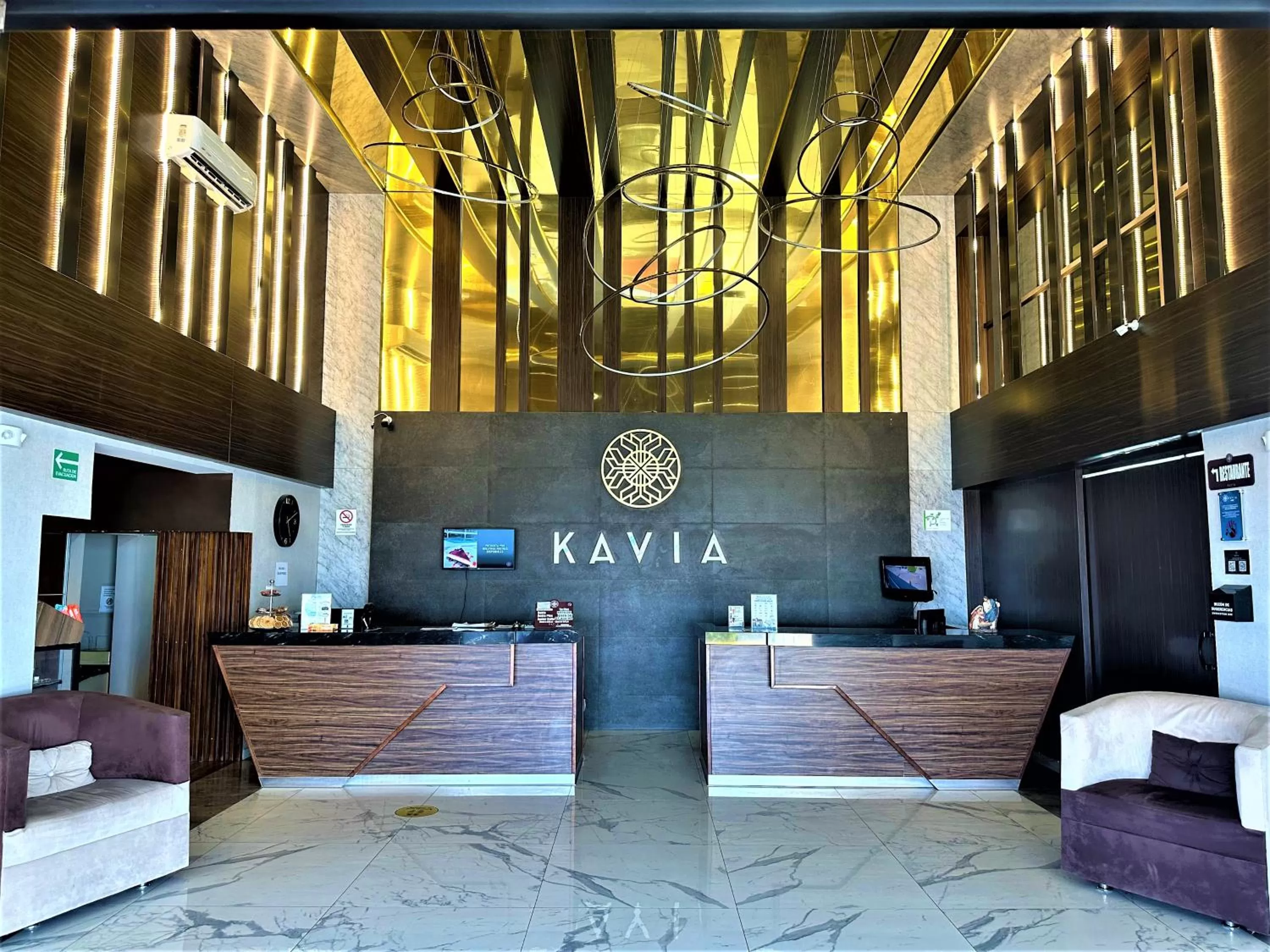 Lobby or reception in KAVIA MEOQUI HOTEL & SUITES