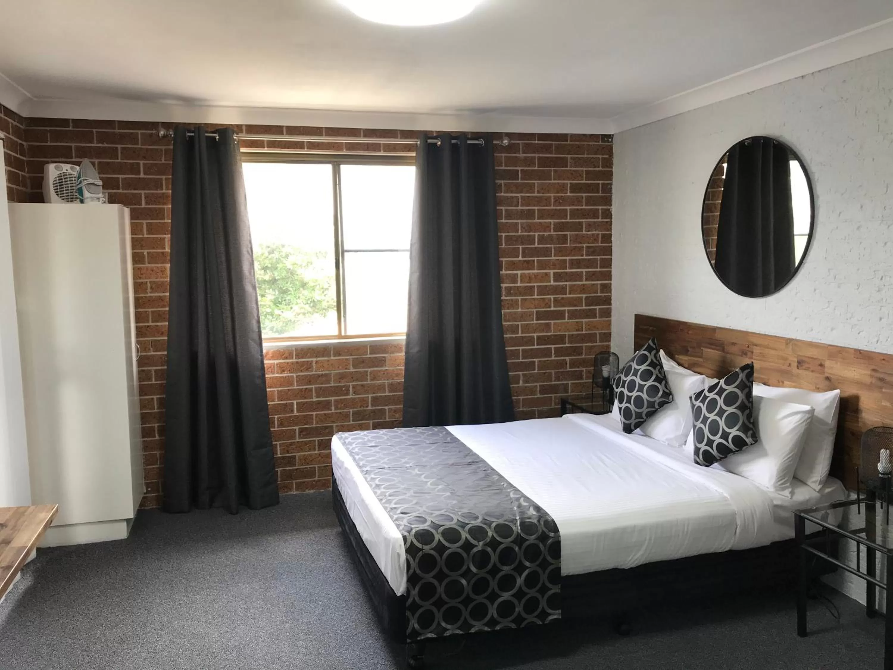 Bed in Coffs Shearwater Motel