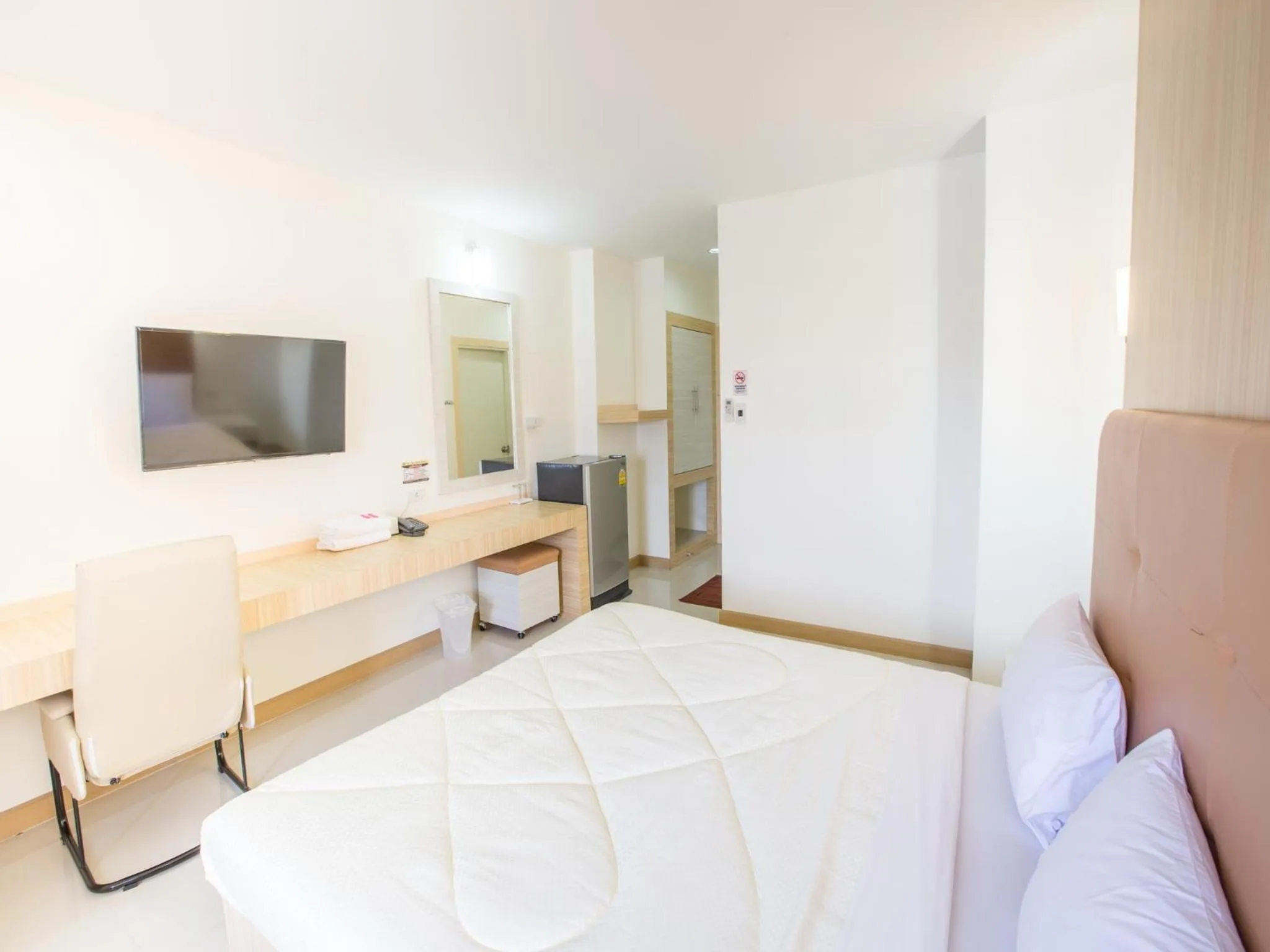 TV and multimedia, Bed in P.A. Thani Hotel