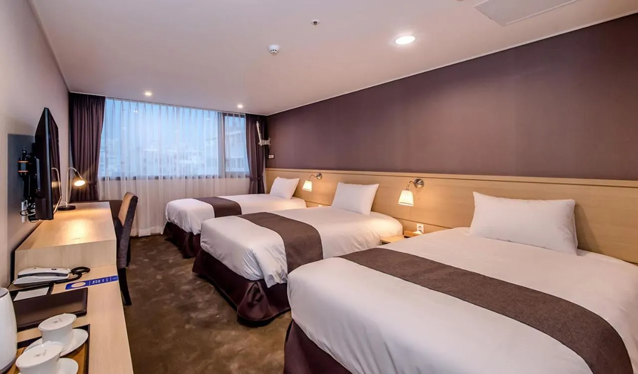 Bedroom, Bed in Hotel Shalom Jeju