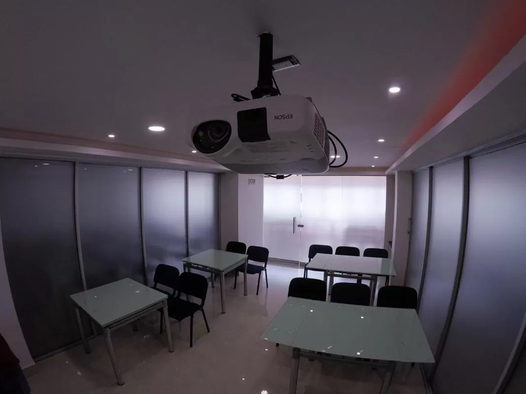 Kamaleb Farallones Hotel