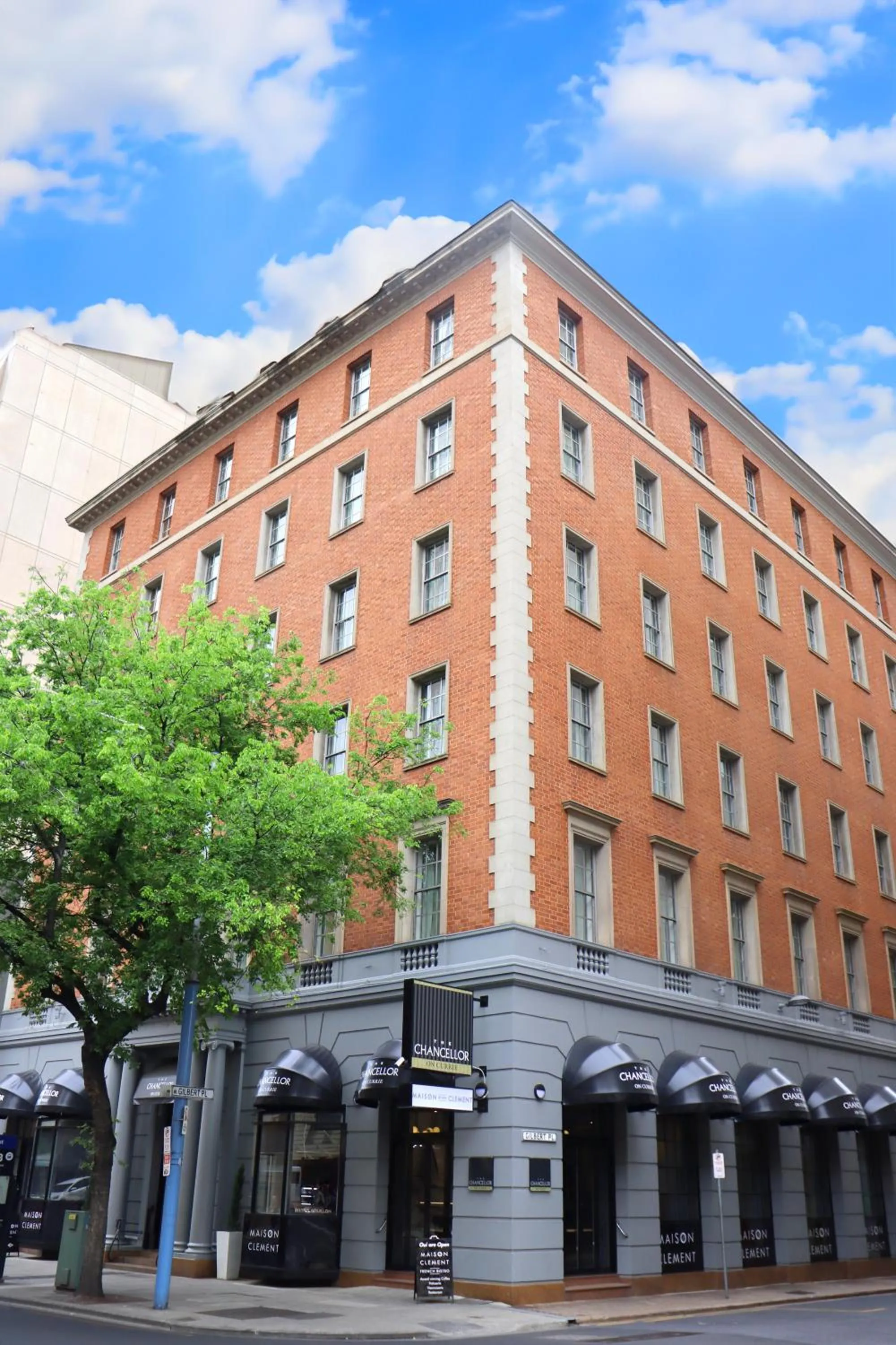 Property building in The Chancellor on Currie