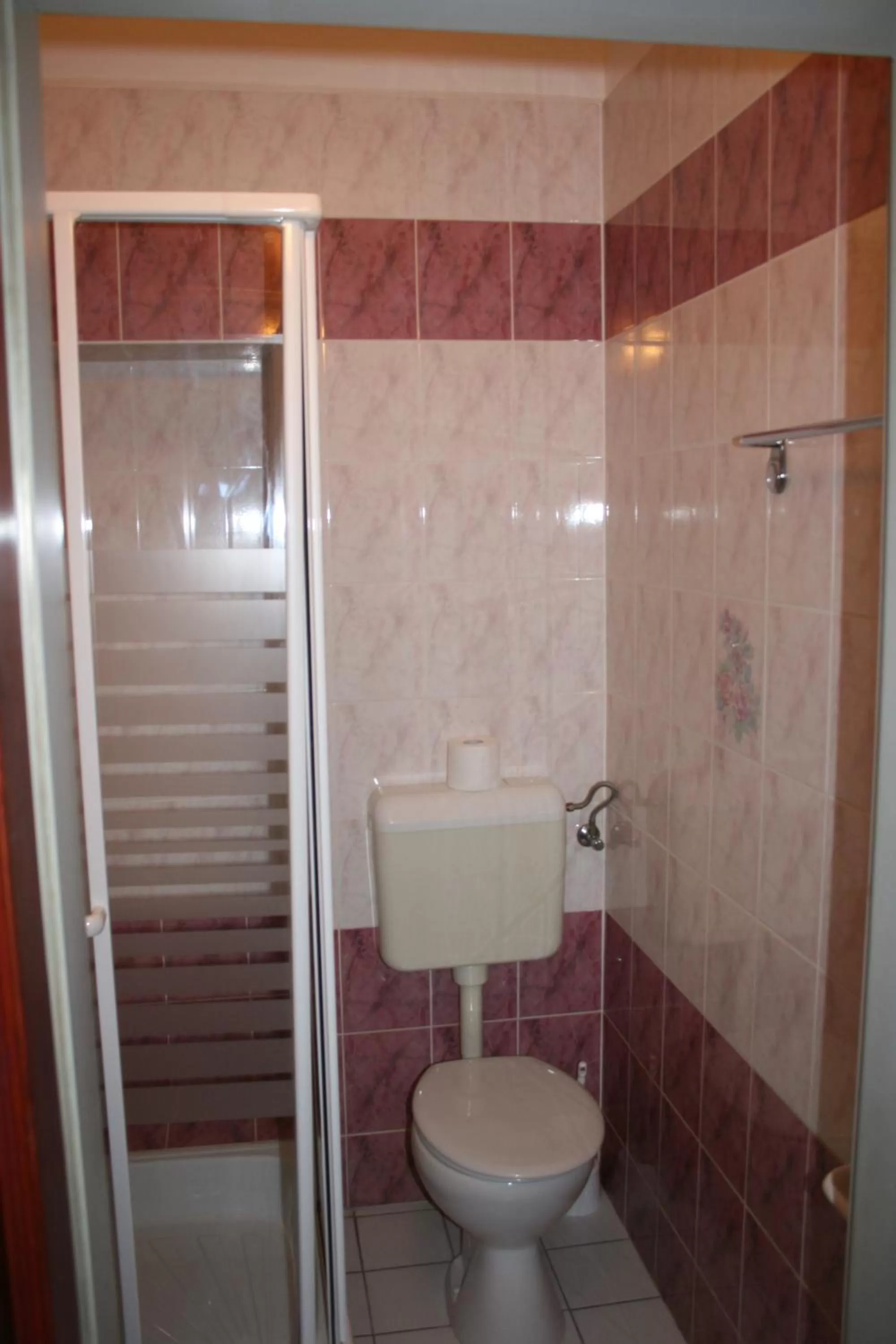 Bathroom in Szent György Fogadó