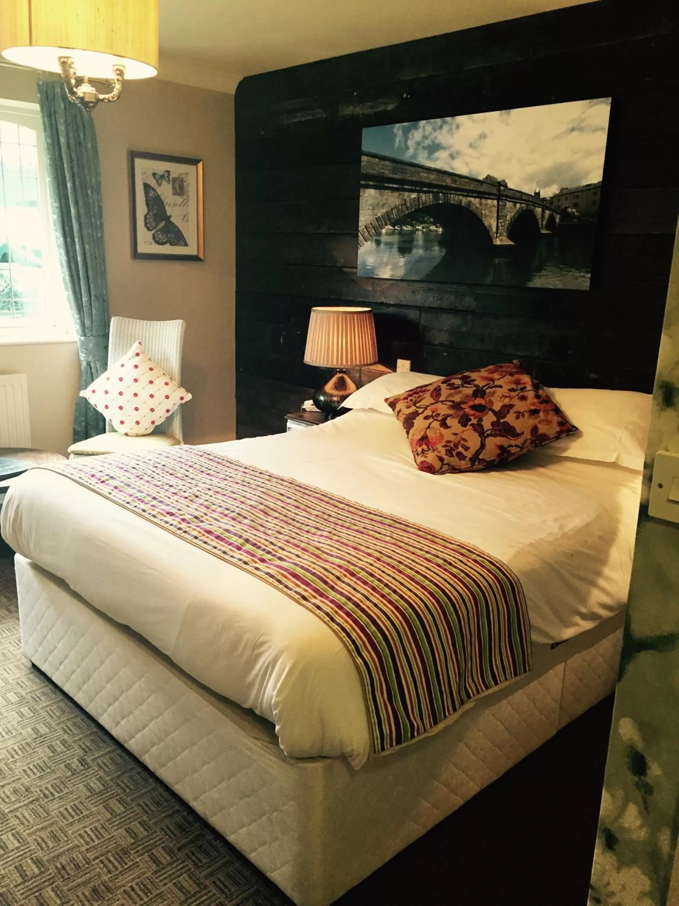 TV and multimedia, Bed in The Waterman's Arms