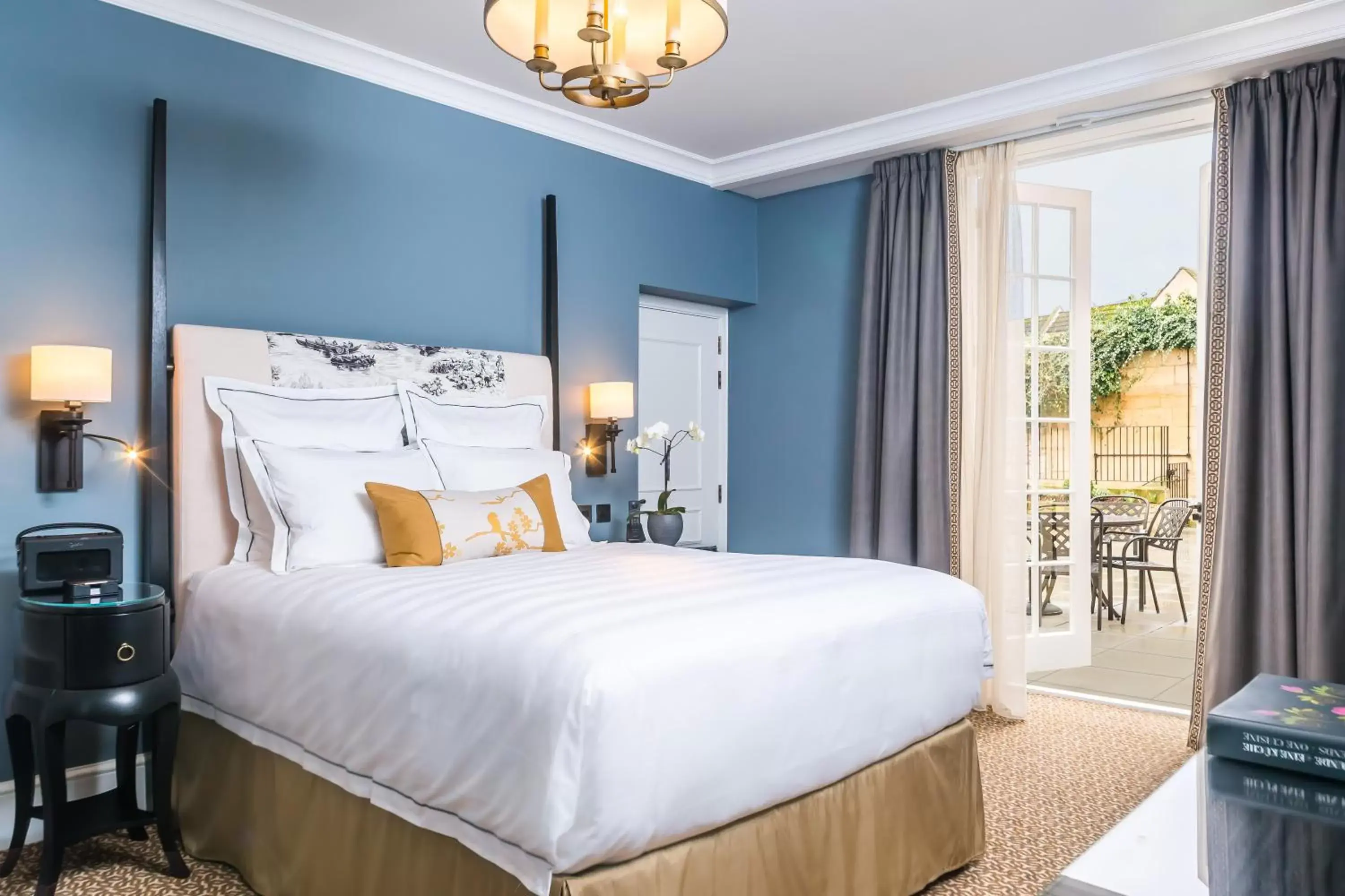 Courtyard Double in The Gainsborough Bath Spa - Small Luxury Hotels of the World Courtyard Double in The Gainsborough Bath Spa - Small Luxury Hotels of the World