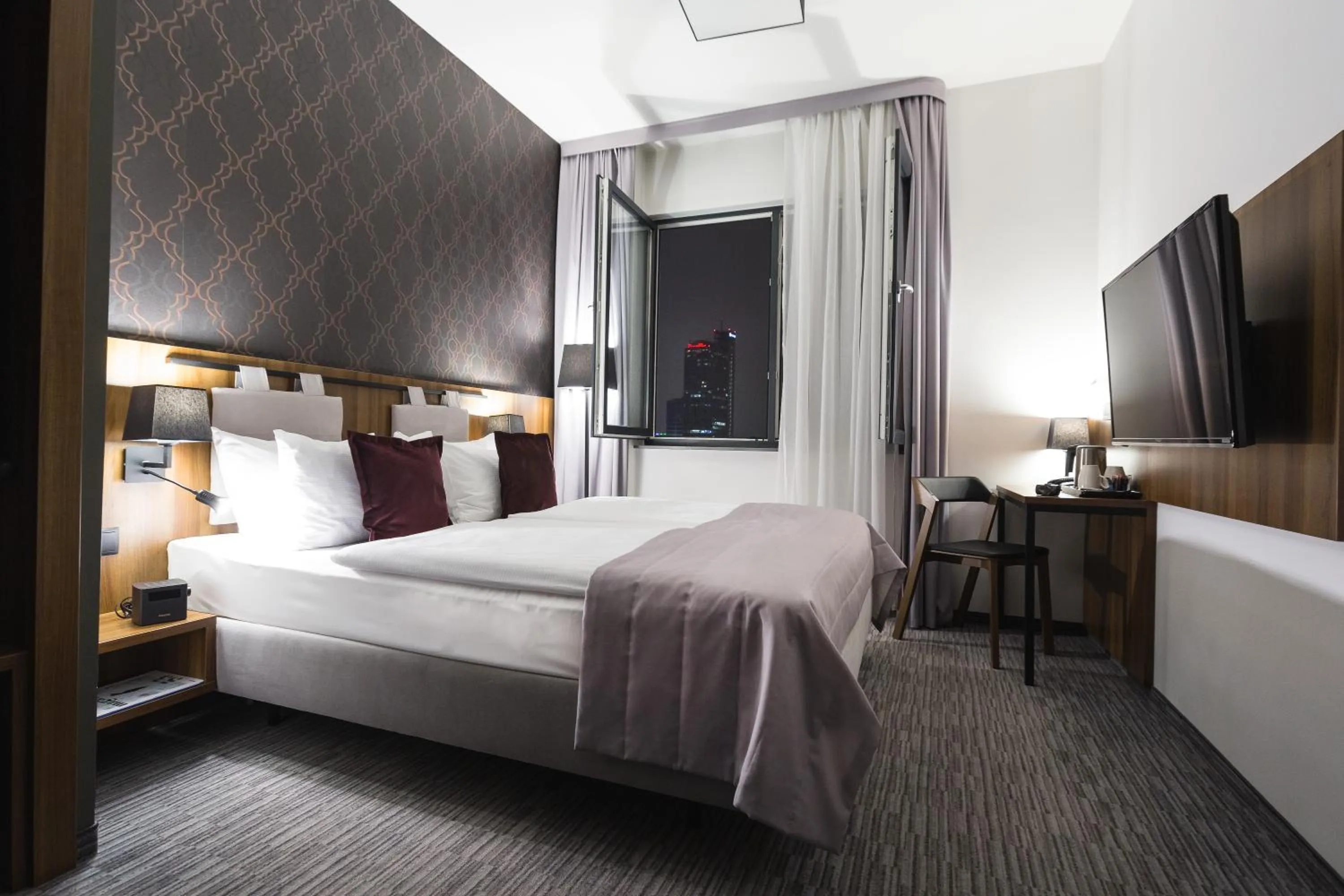 Bed in Best Western Hotel Mariacki Katowice