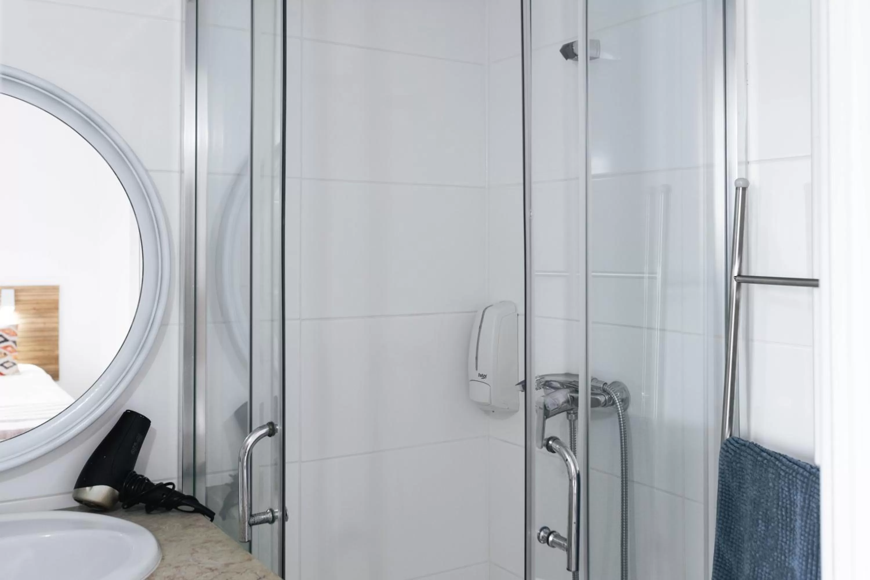 Bathroom in Ferrel Surf House