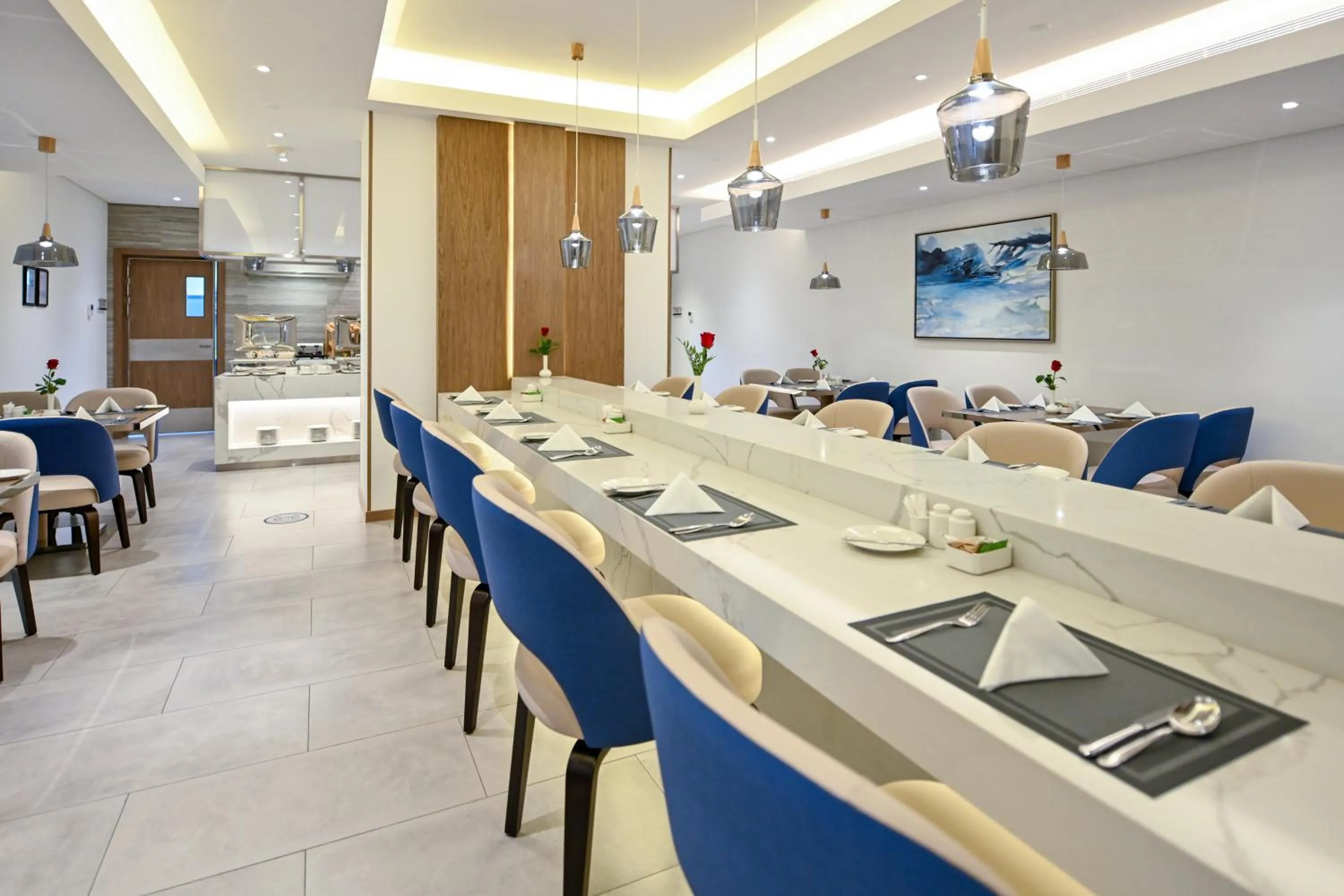 Restaurant/places to eat in Comfort Hotel Jeddah King Road