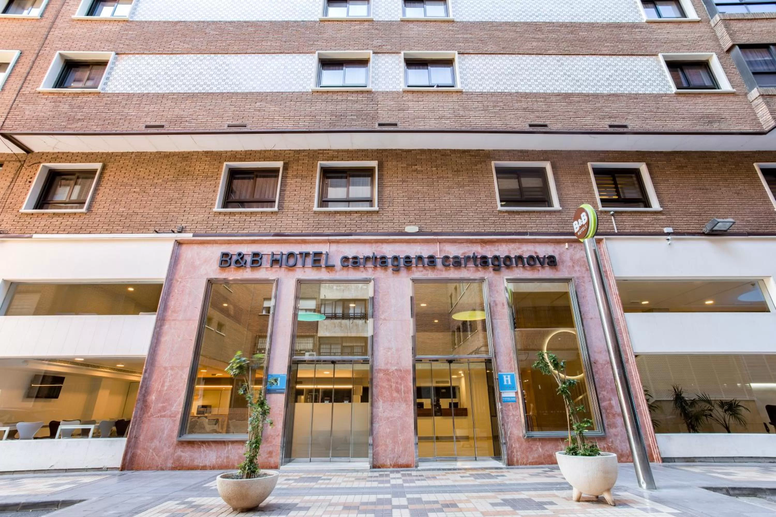 Property building in B&B HOTEL Cartagena Cartagonova