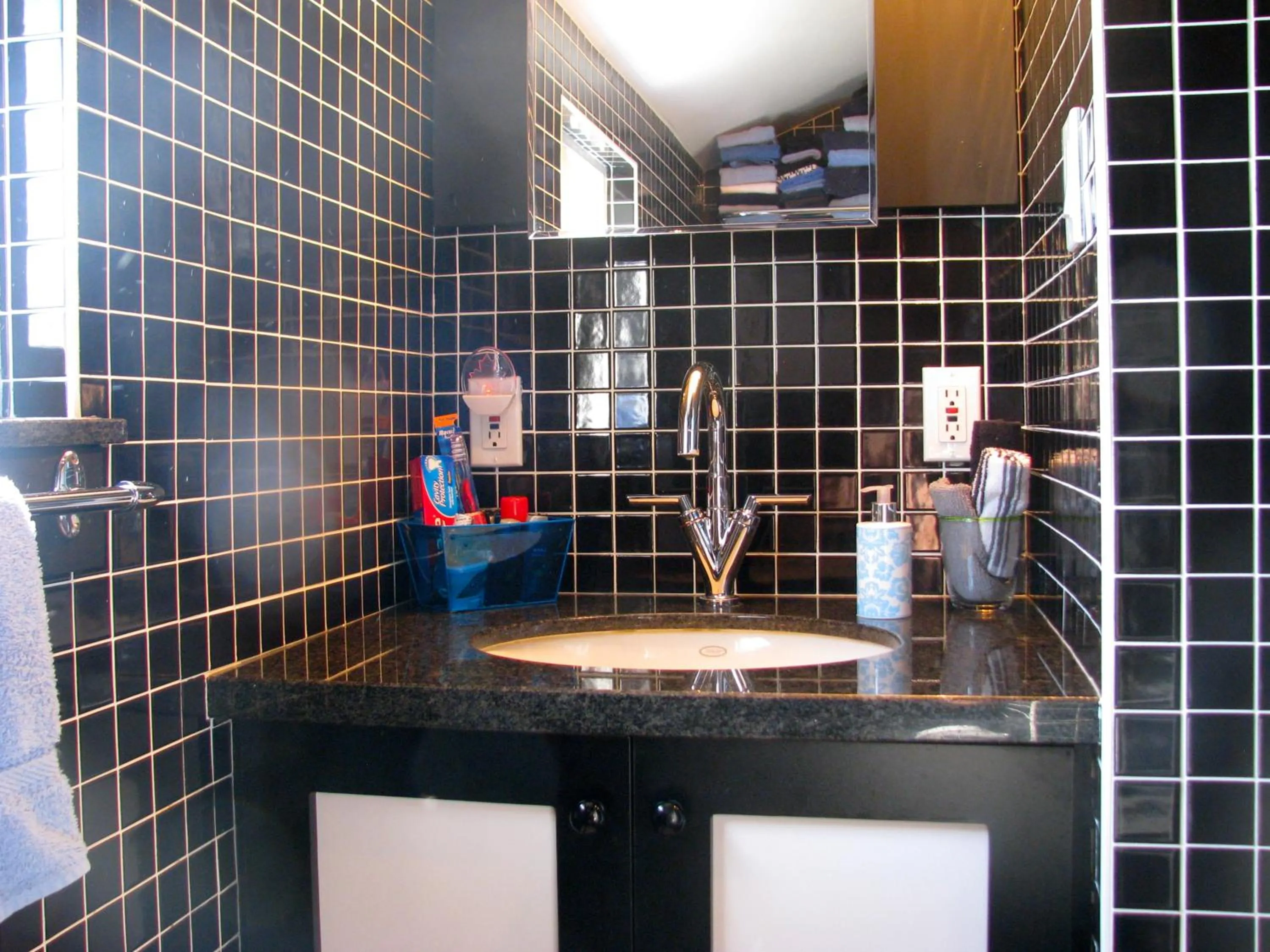Bathroom in Woodhouse Cottages And Ranch