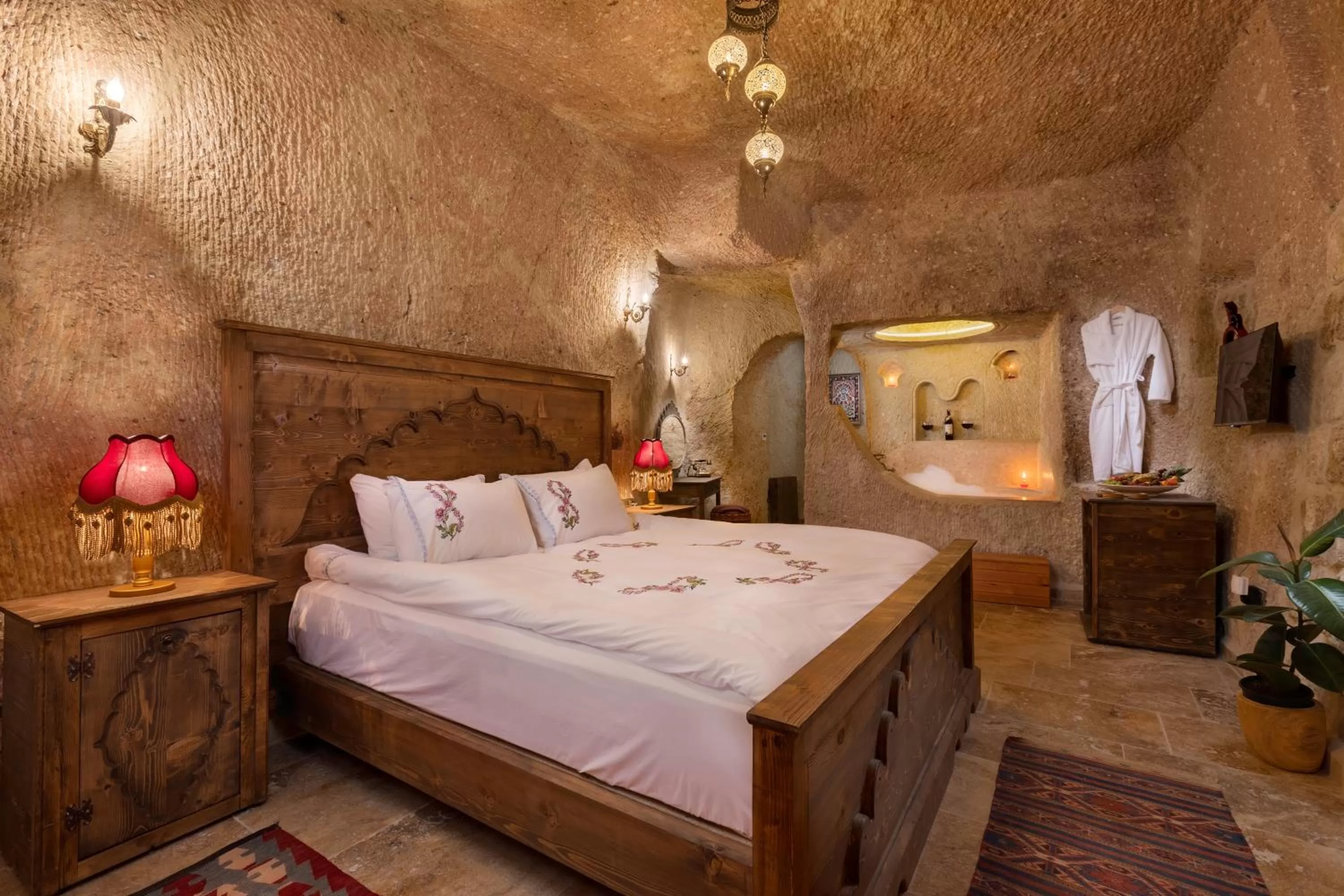 Bed in Kayata Cave Suites Special Class
