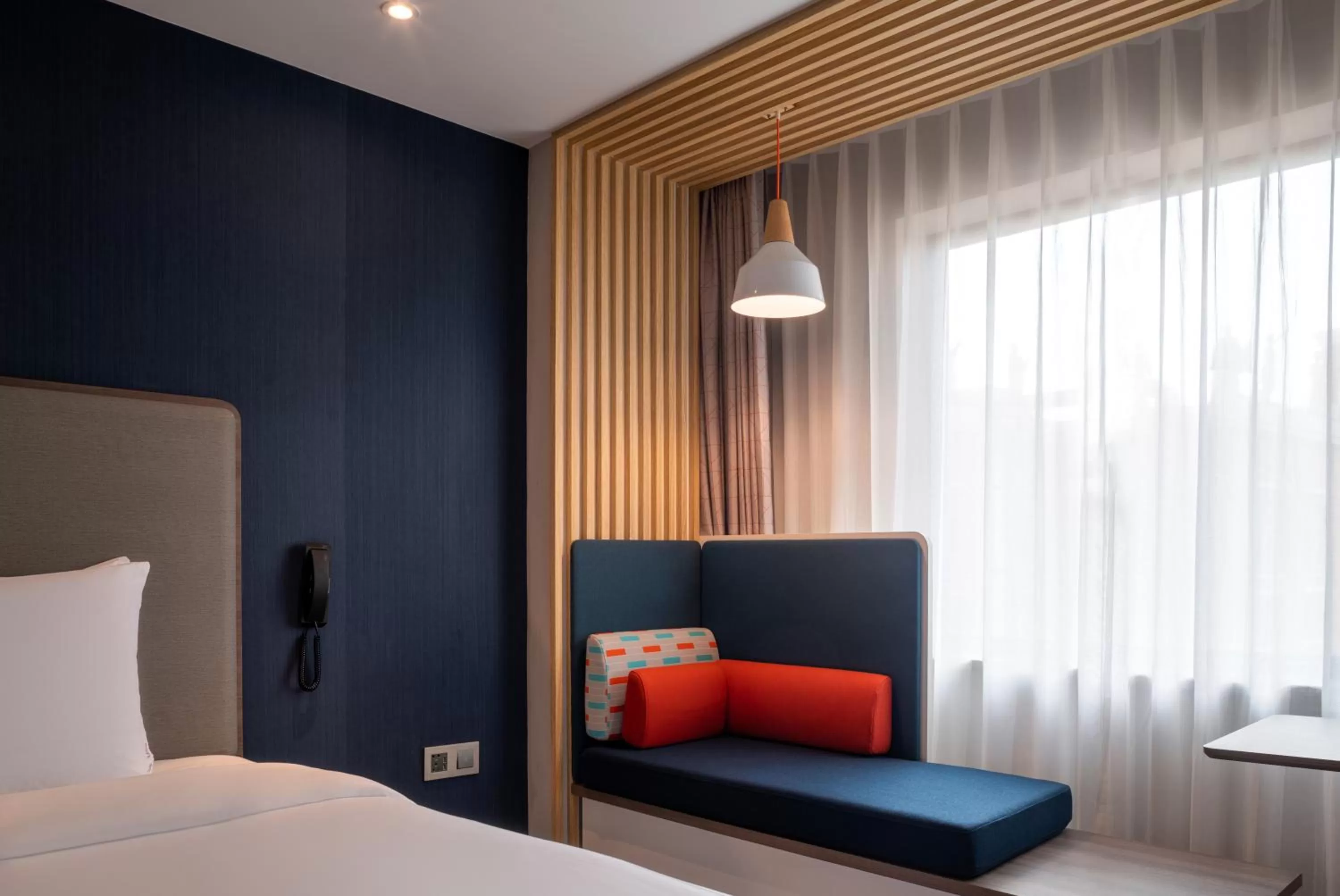 Seating area, Bed in Holiday Inn Express Ningbo City Center by IHG