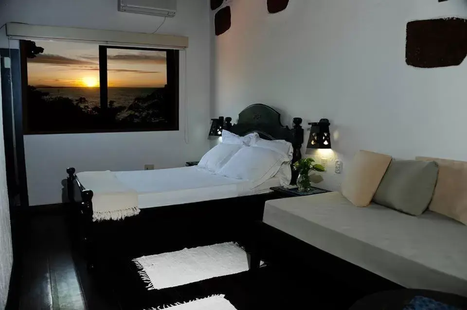 Triple Room with Bath in Barbanera Club & Hotel de Charme Triple Room with Bath in Barbanera Club & Hotel de Charme