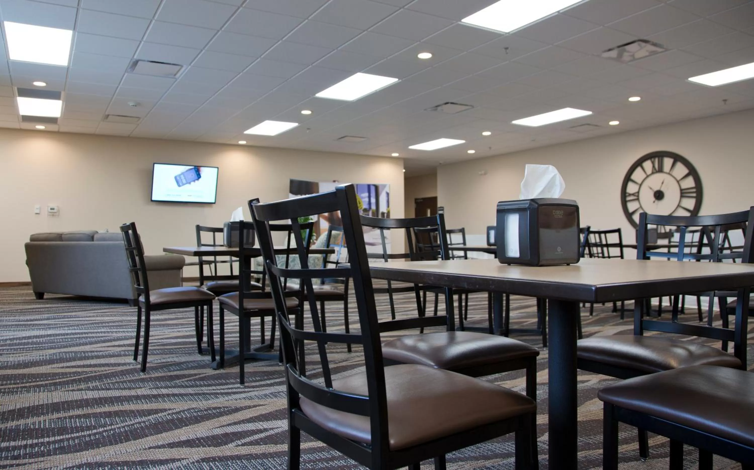 Buffet breakfast in Cobblestone Inn & Suites - Boone