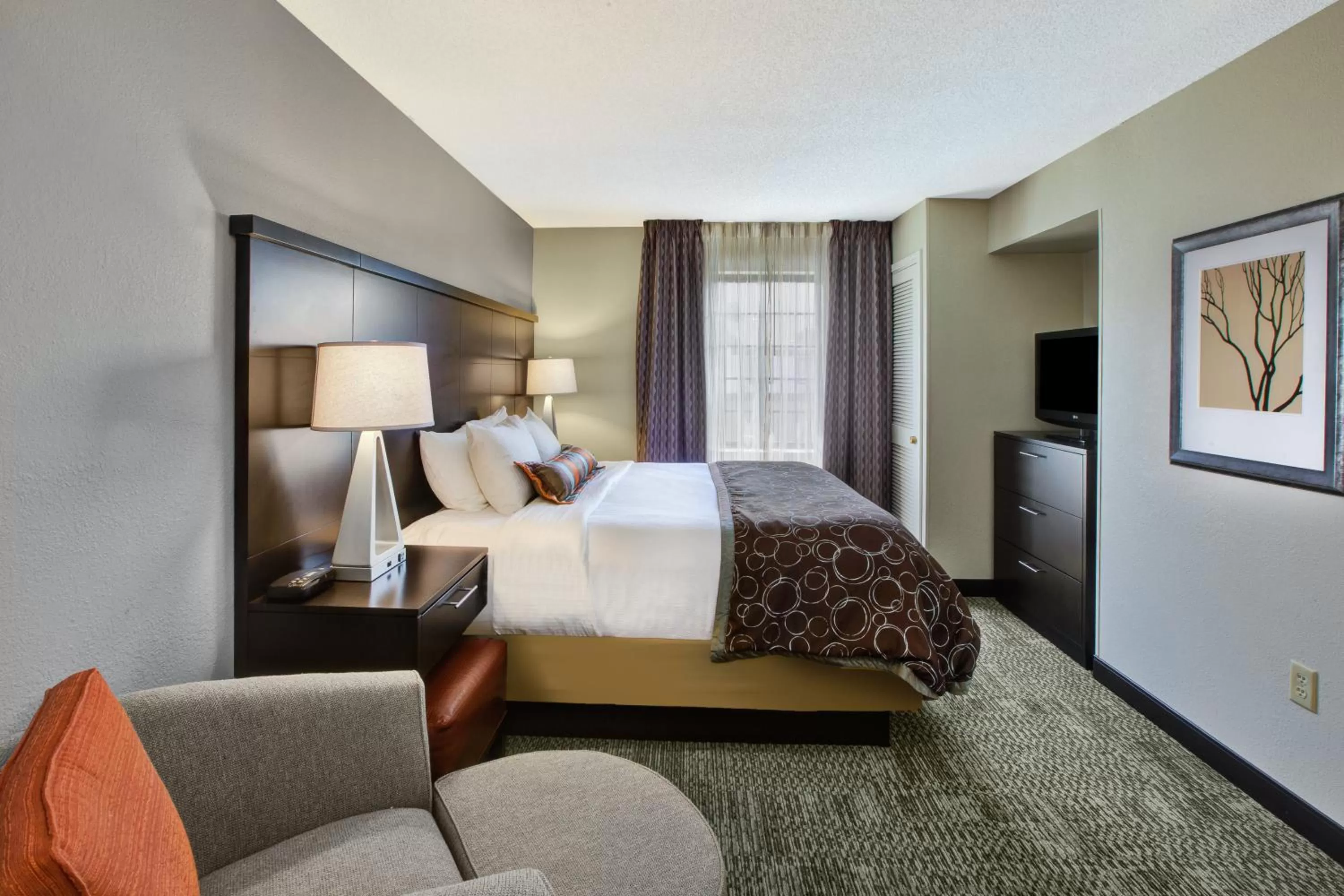 One-Bedroom King Suite with Sofa Bed - Non-Smoking in Staybridge Suites Louisville - East, an IHG Hotel