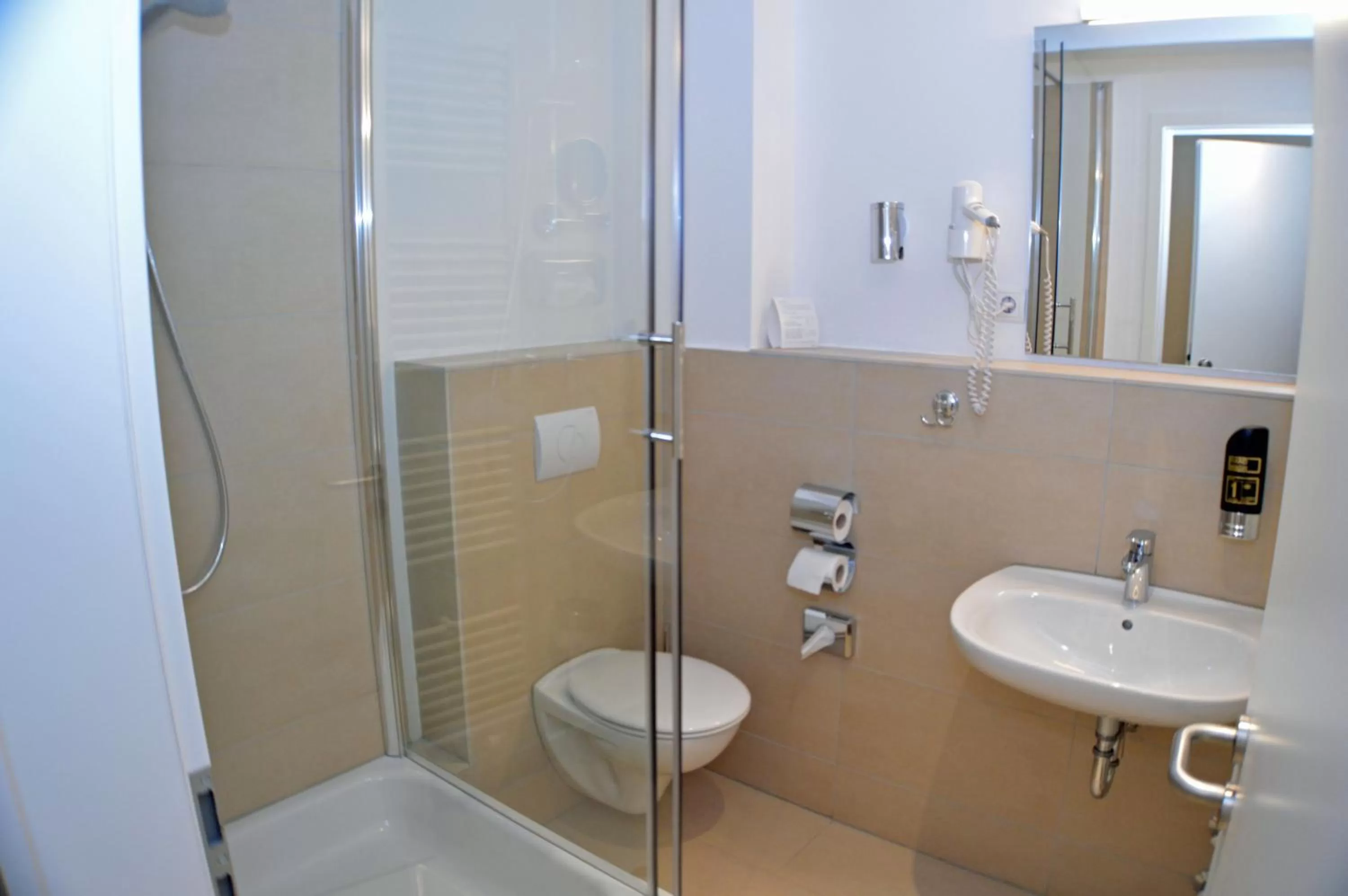 Bathroom in Hotel Jeta