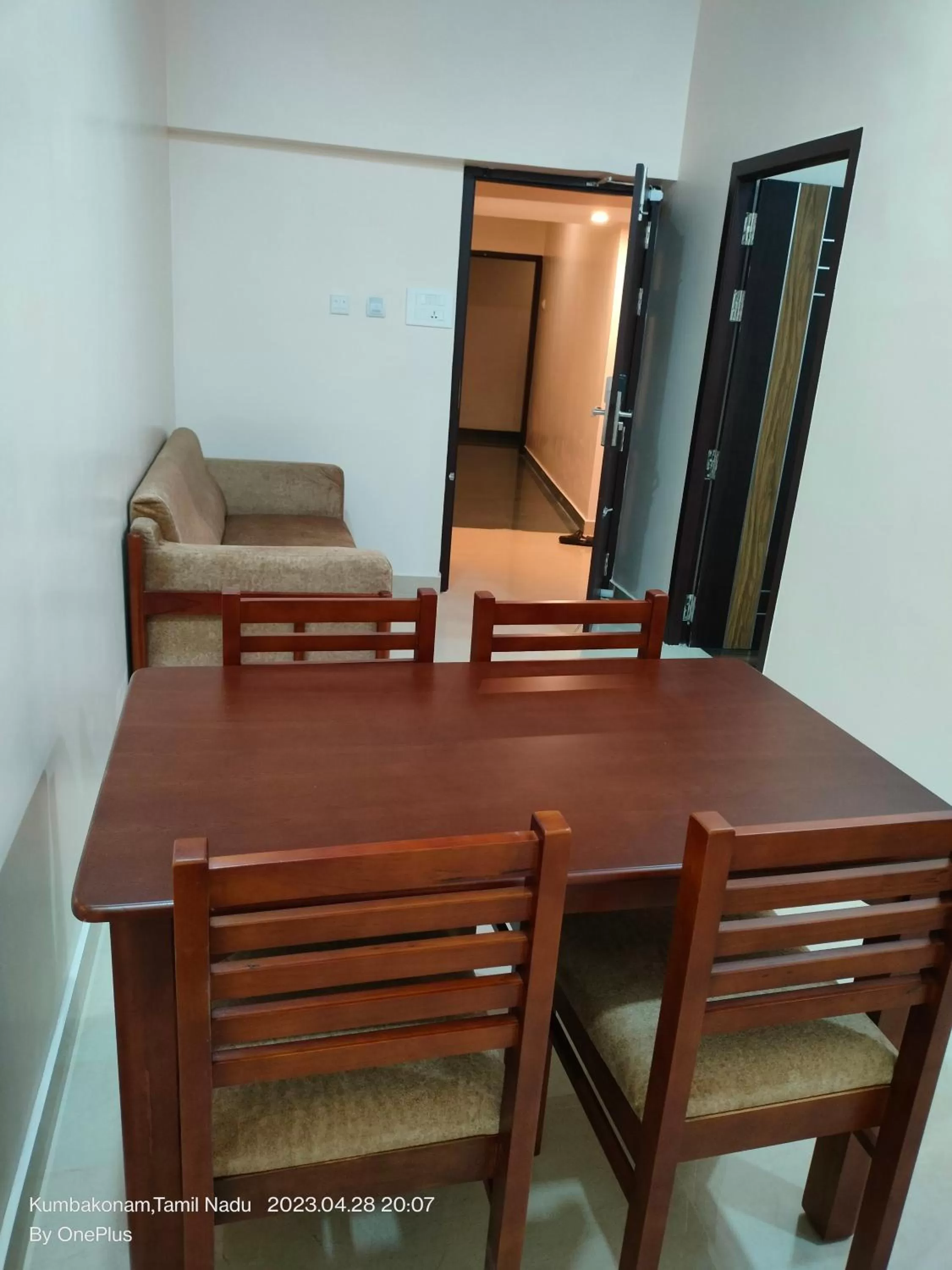 Dining area in Sivamurugan Hotels