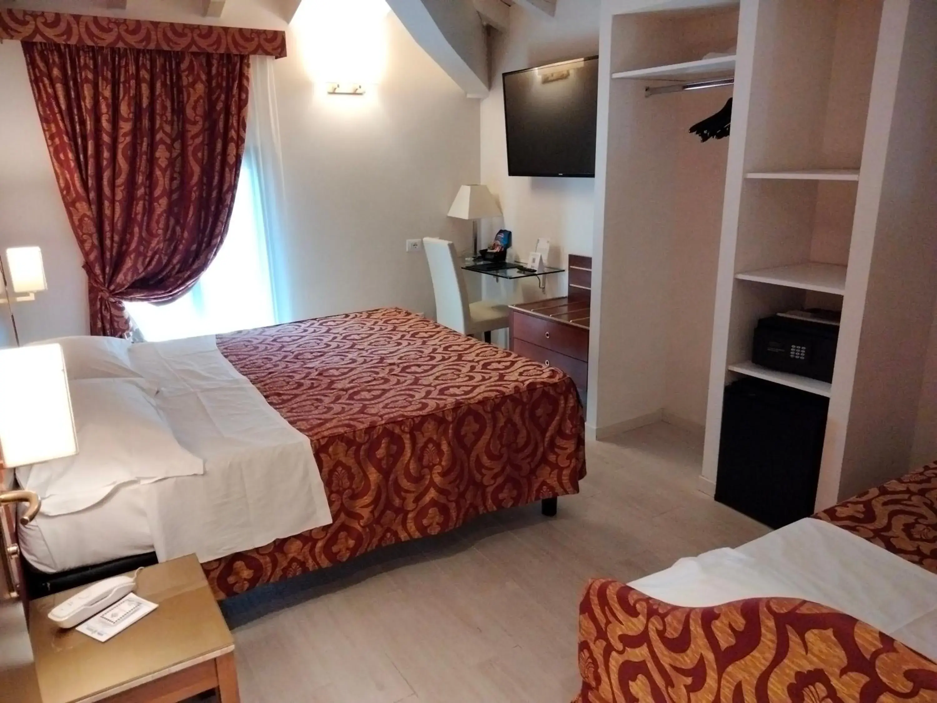 Triple Room in Savoia Hotel Country House Bologna Triple Room in Savoia Hotel Country House Bologna