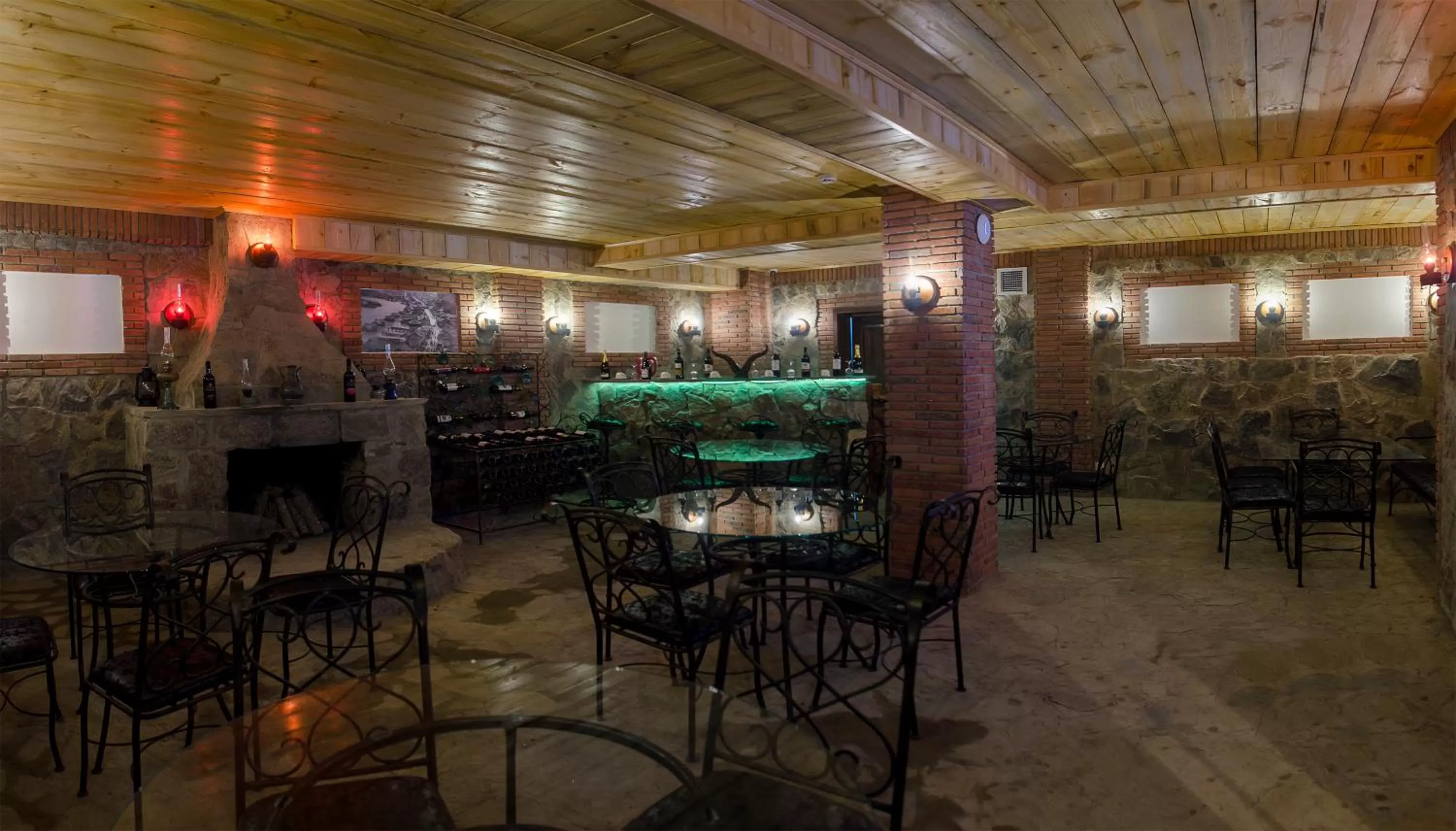 Restaurant/Places to Eat in Janashia Boutique Hotels