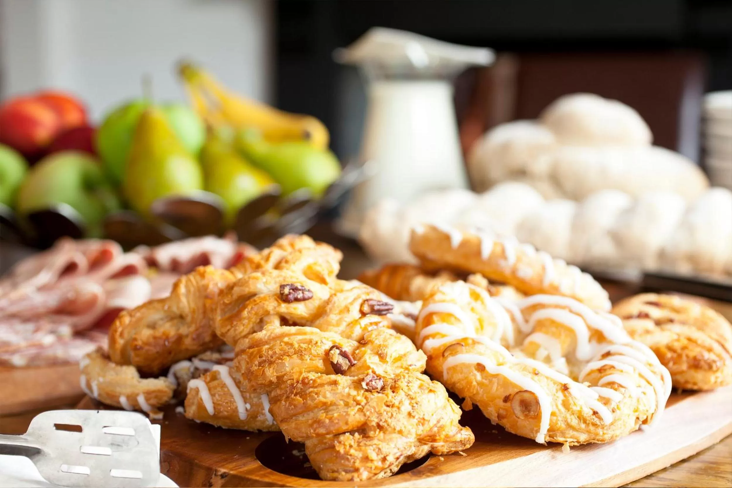 Restaurant/places to eat in The Newbridge on Usk