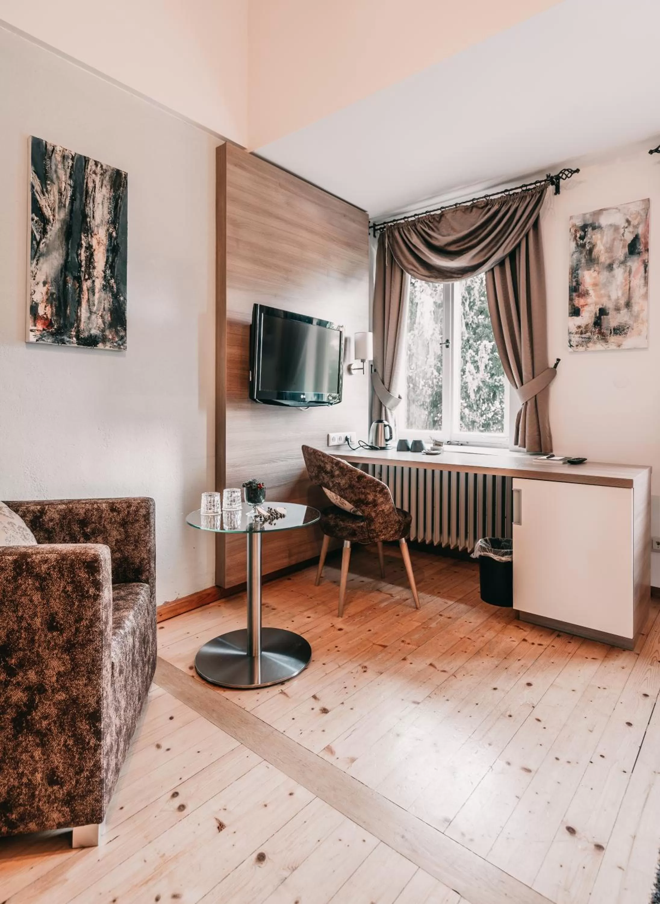 TV and multimedia in Romantik Hotel Schloss Hohenstein