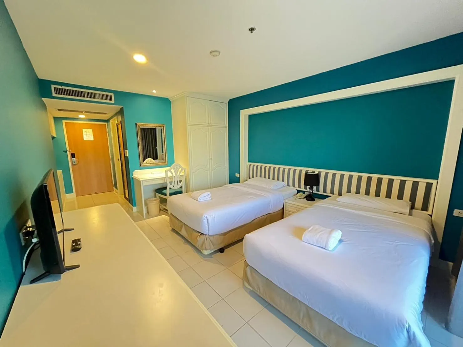 Bed in Ebina House - SHA Extra Plus