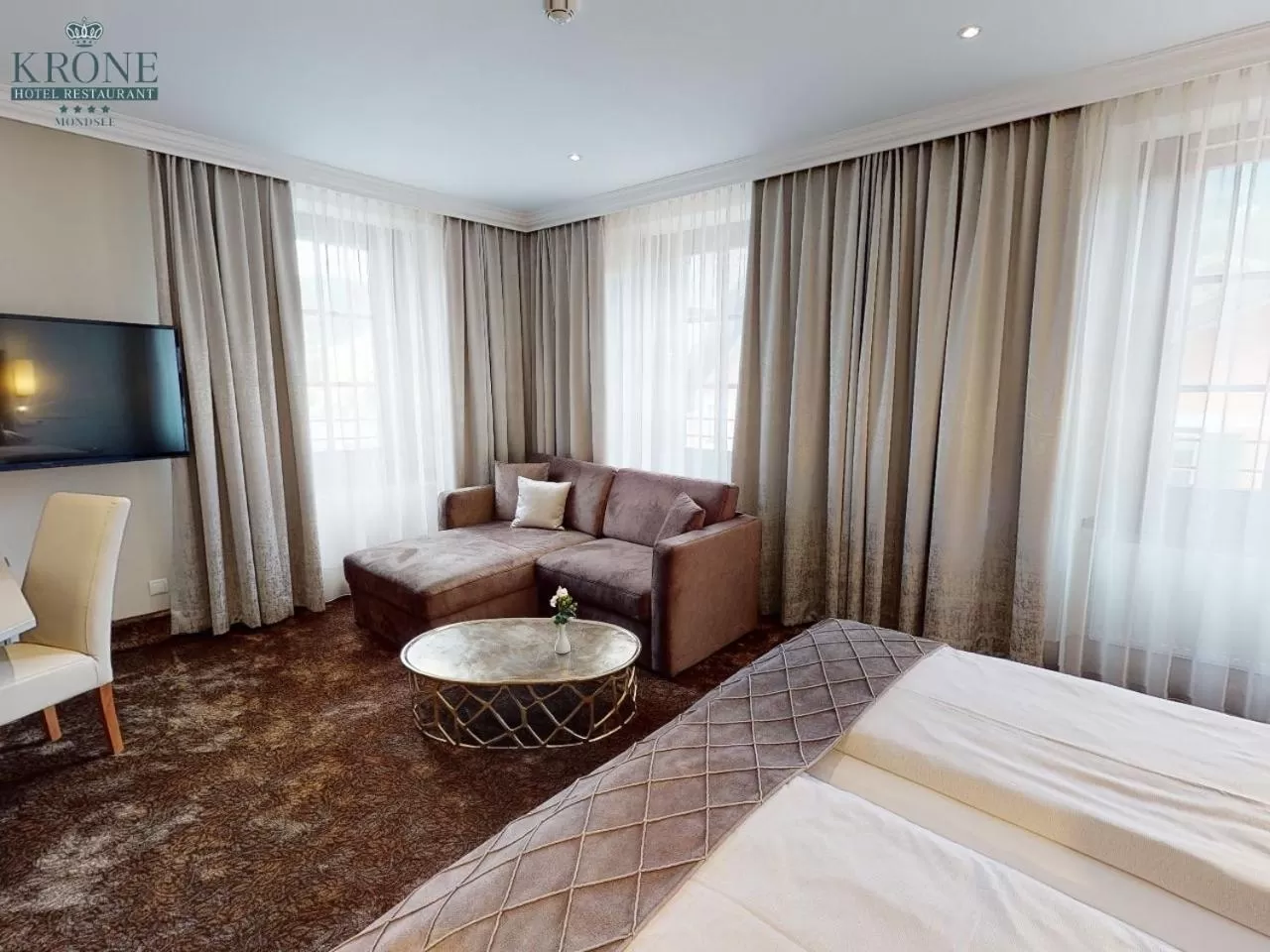 Photo of the whole room, Bed in Hotel Krone