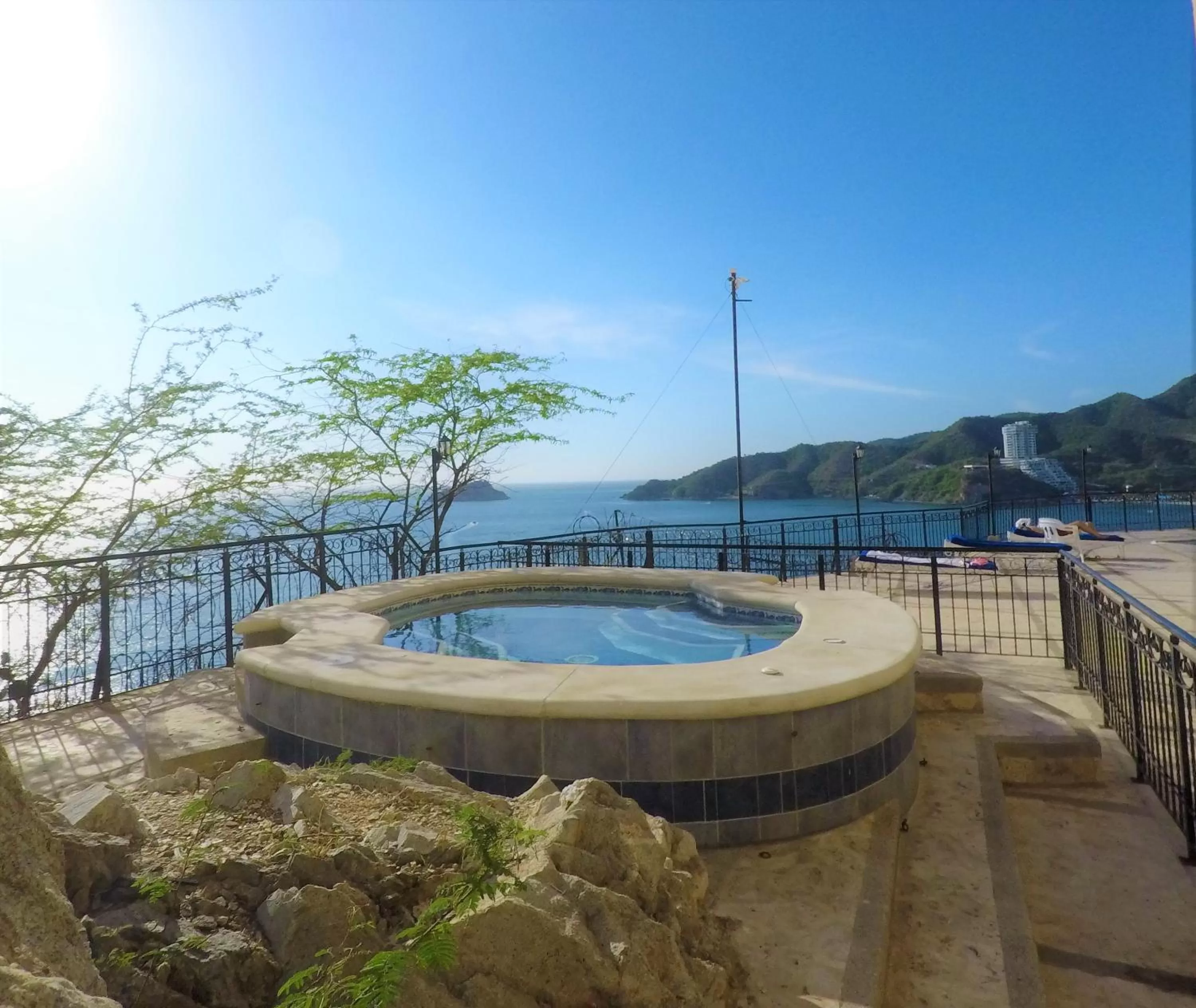Swimming pool in Edificio El Peñon del Rodadero Apartamento Playa Rodadero