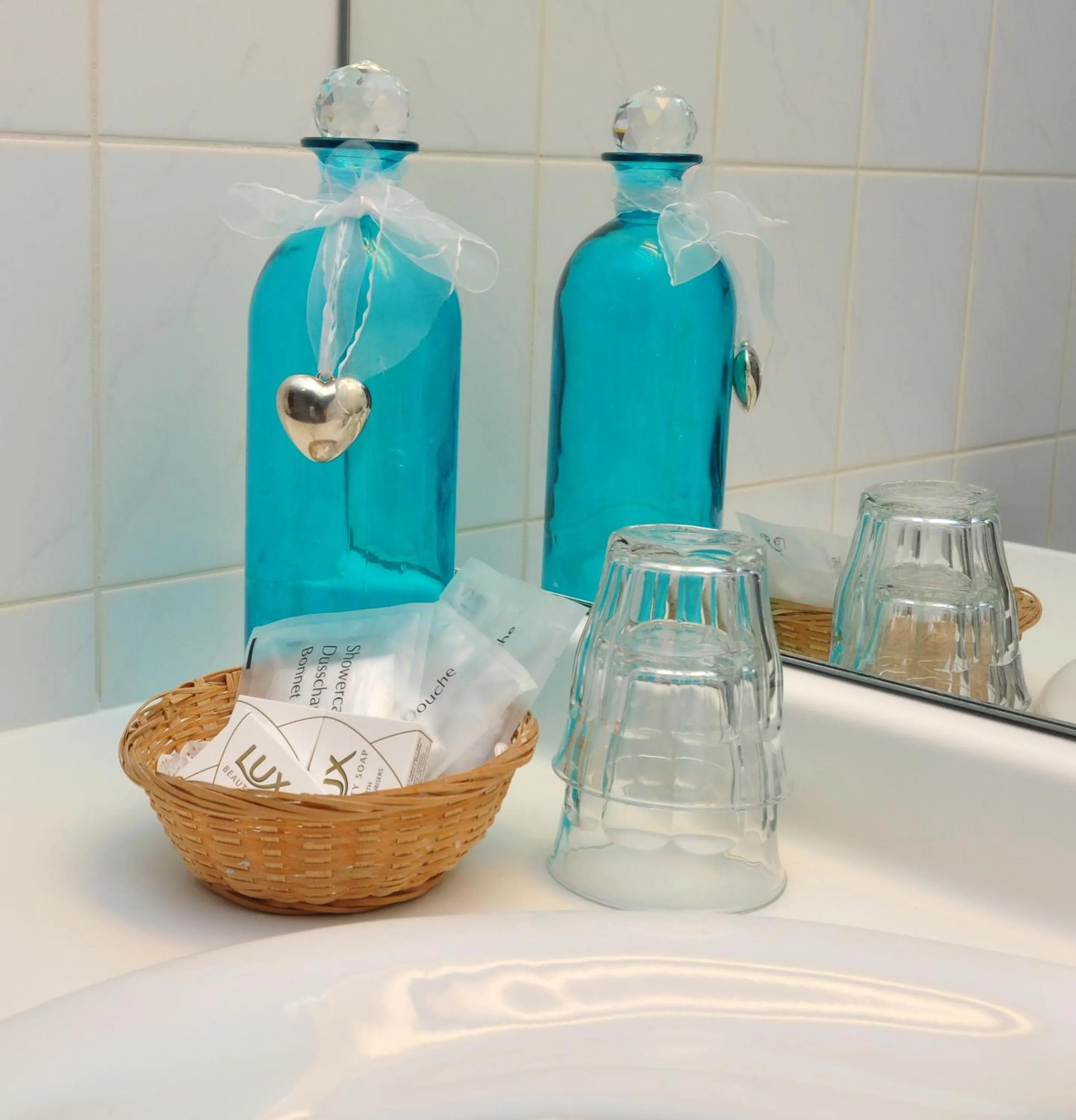 Comfort King Room in Boutique Hotel Herbergh Amsterdam Airport FREE PARKING