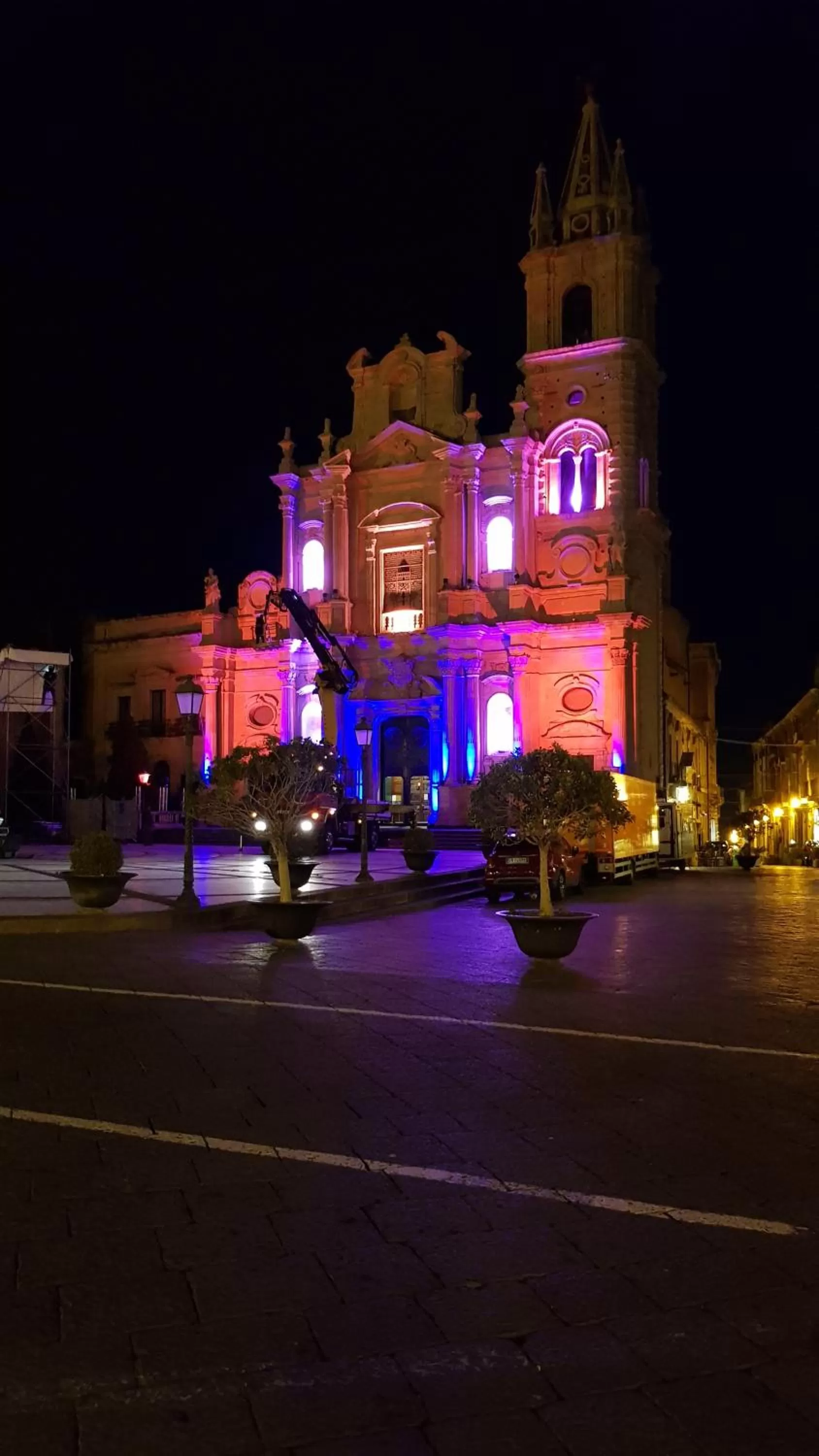 Night in The Artists