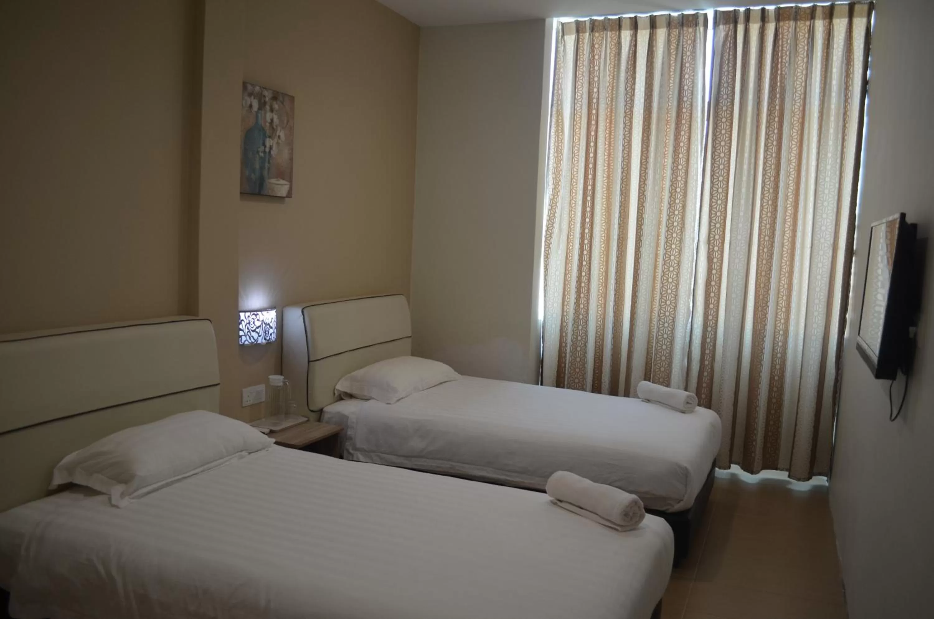 Bedroom, Bed in Welcome Inn GM