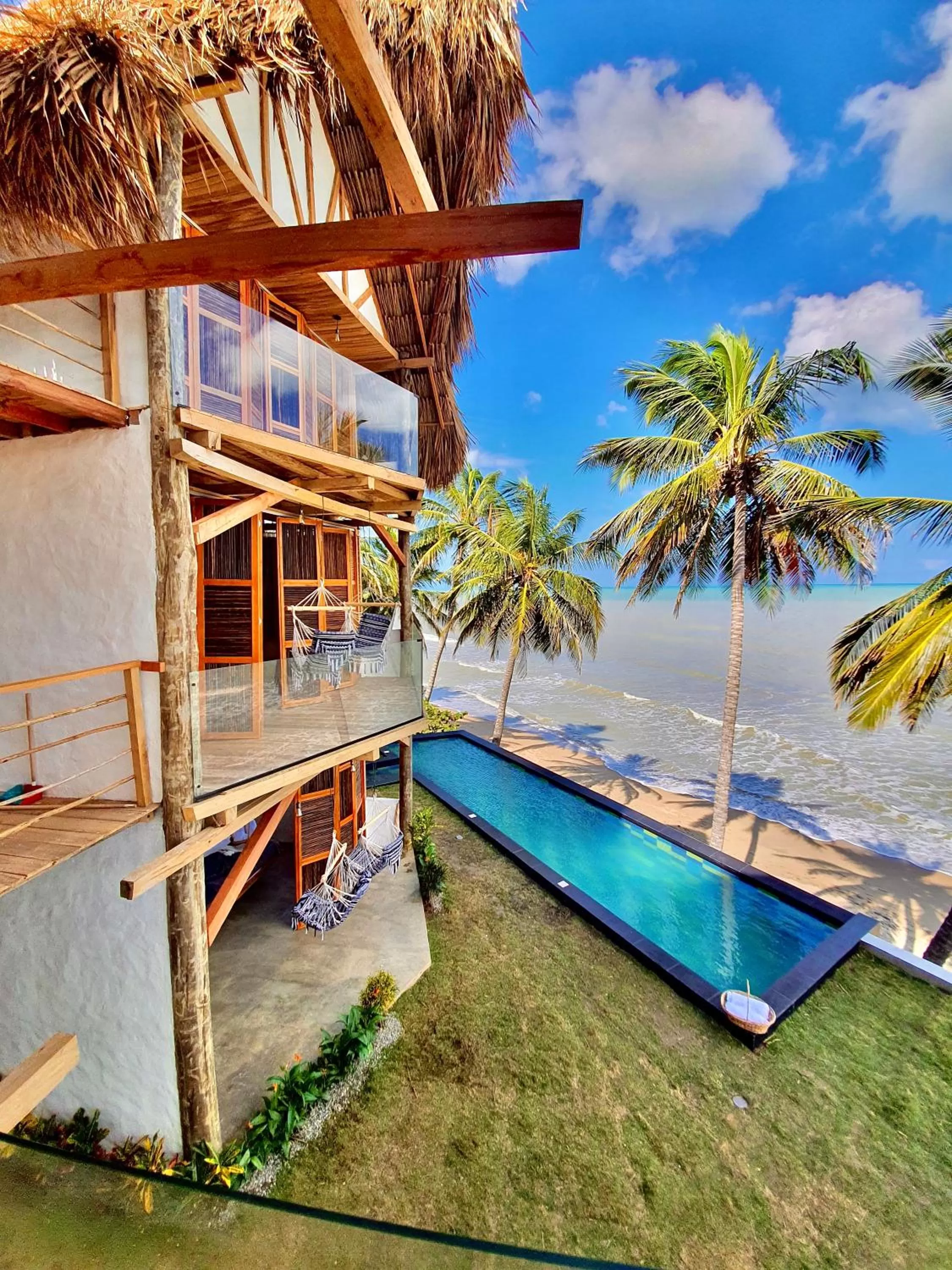 RCH LUXURY HOTEL & POOL